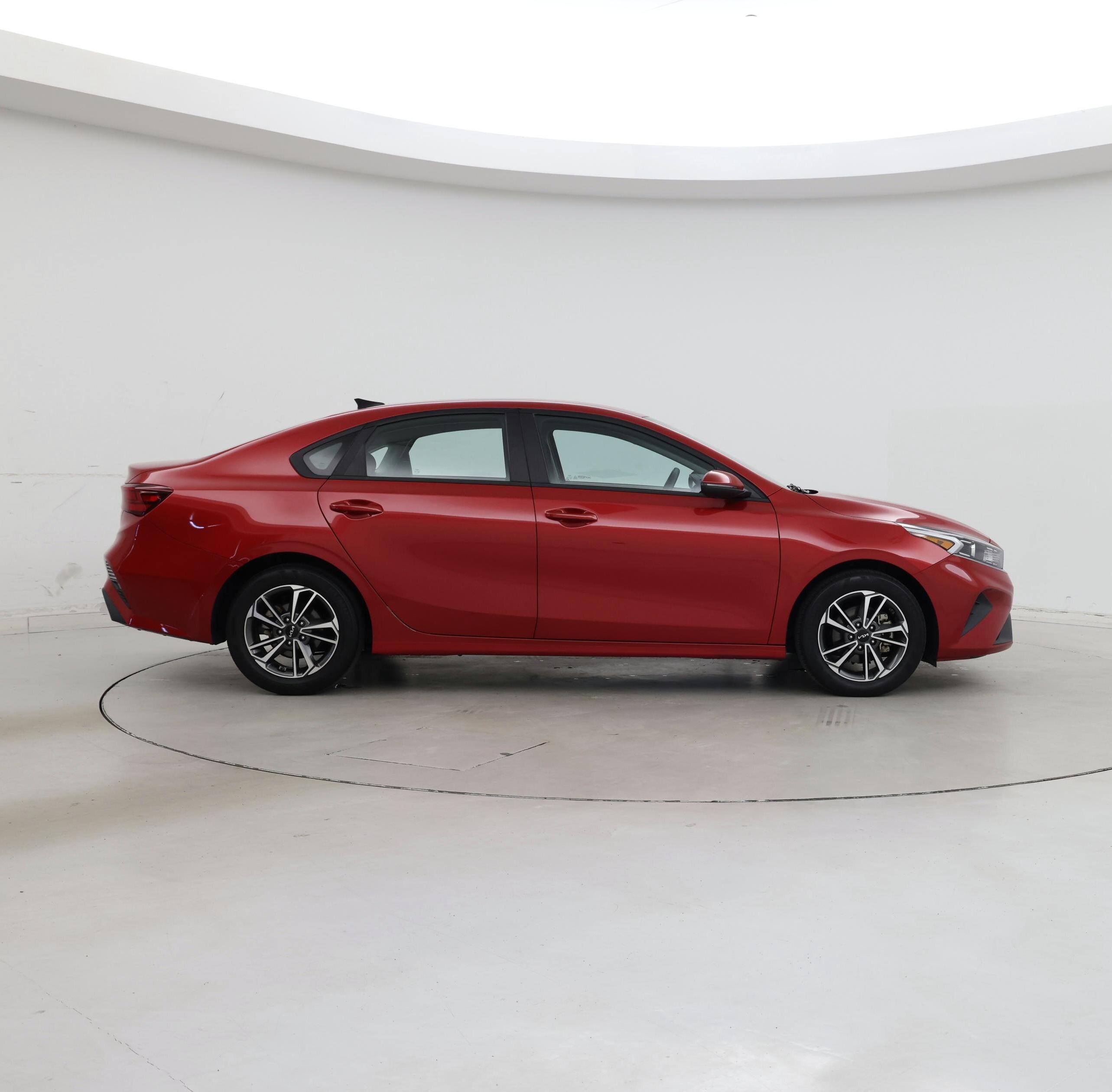 Thumbnail: 2023 Kia Forte - 7
