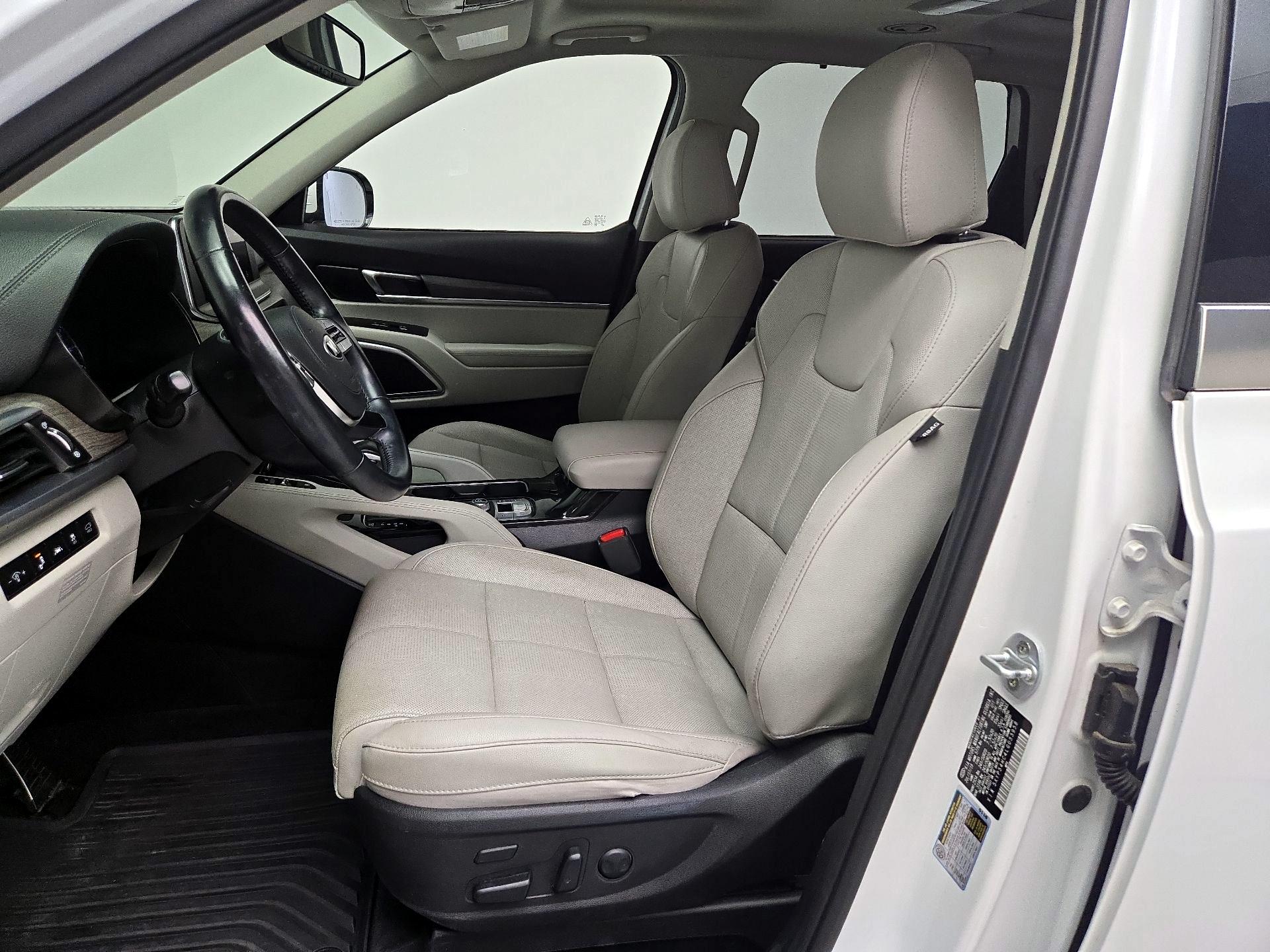 Thumbnail: 2020 Kia Telluride - 11