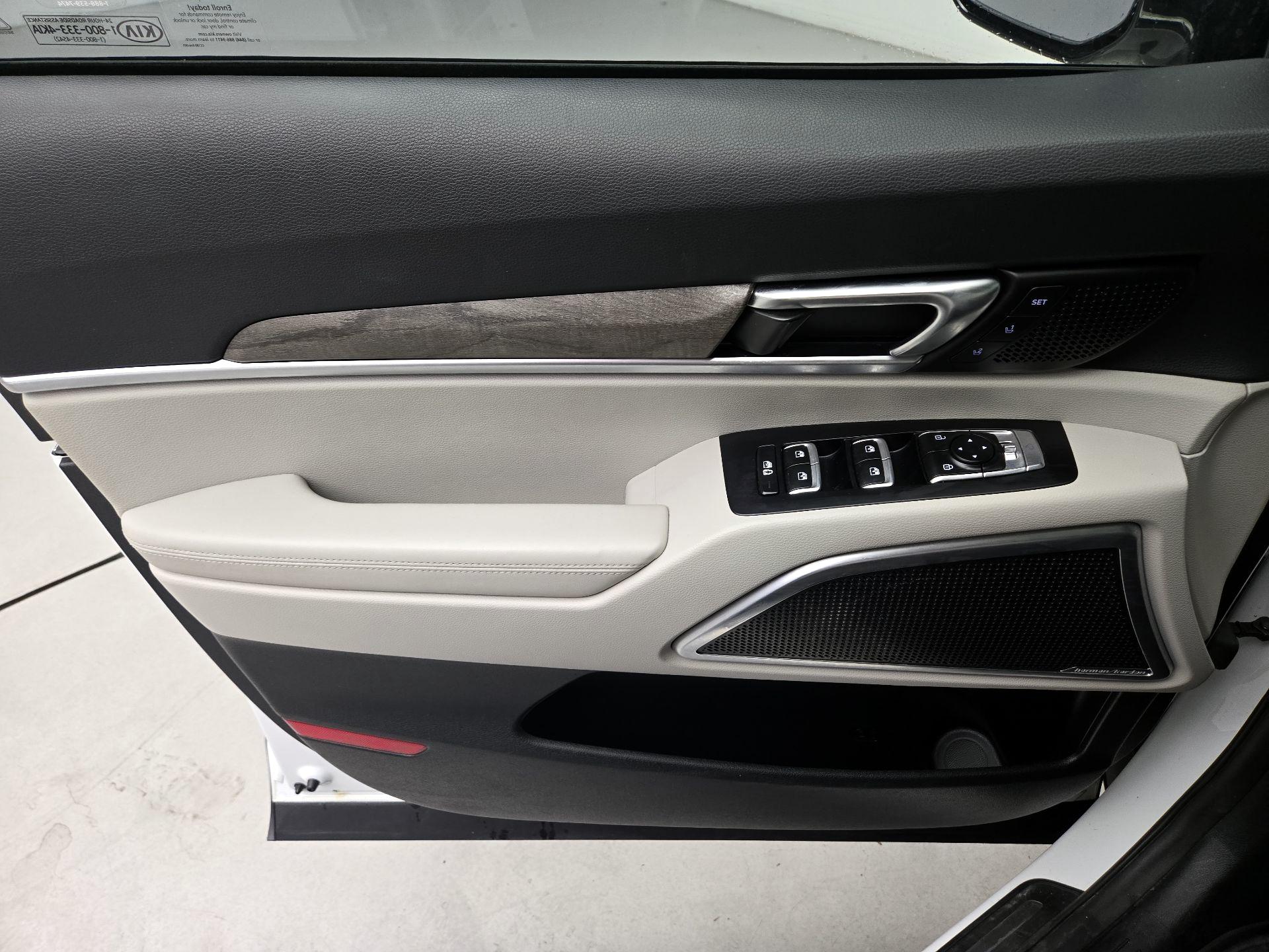 Thumbnail: 2020 Kia Telluride - 12