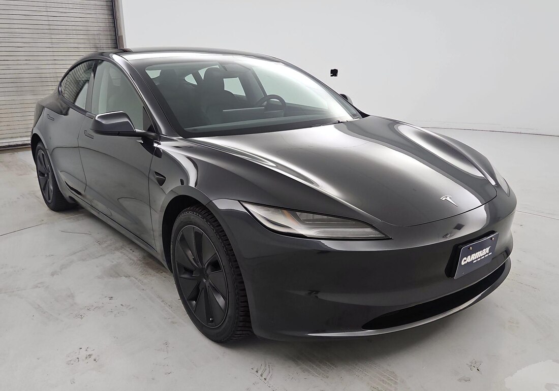2025 Tesla Model 3 Long Range Rear-Wheel Drive in Gray — CarMax photo