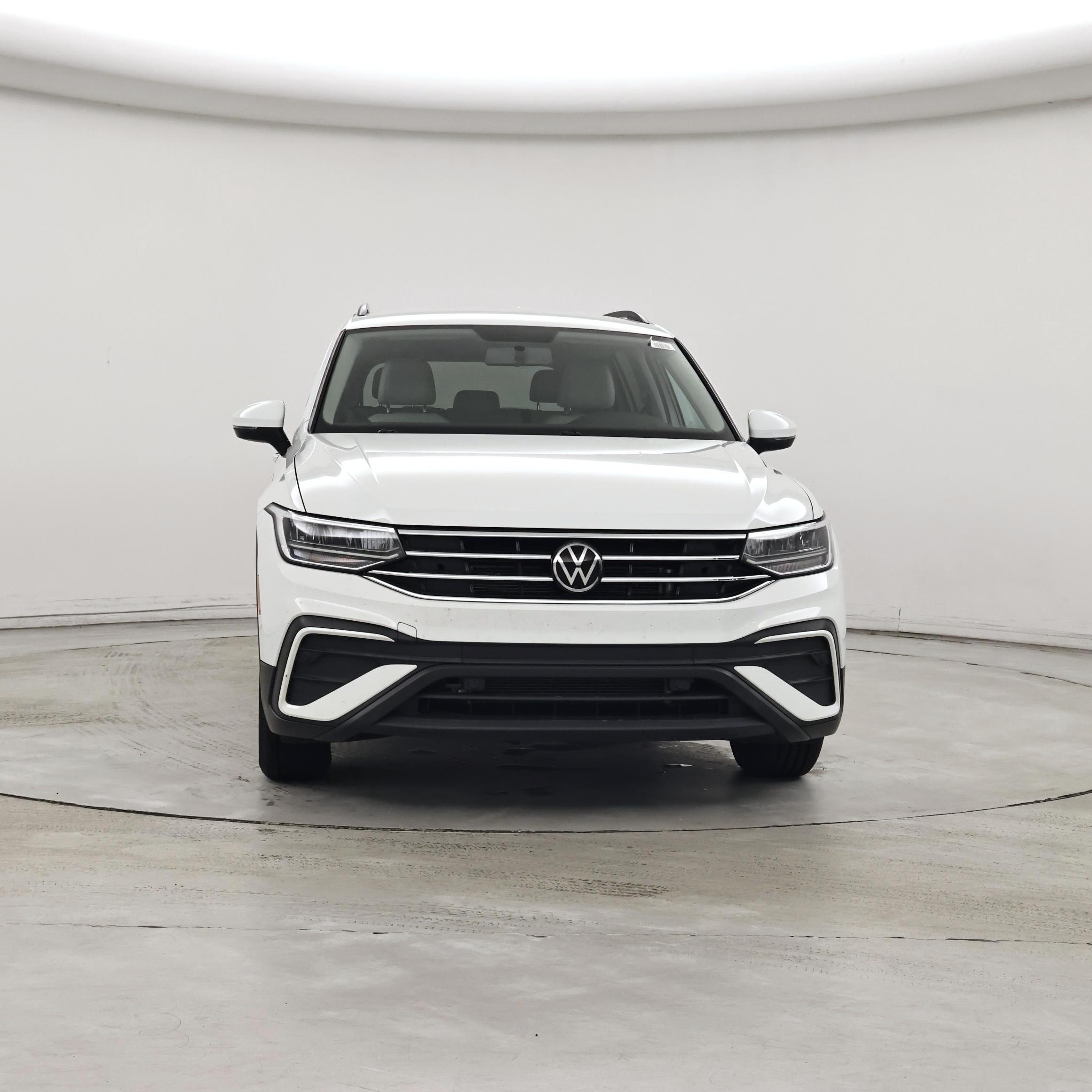Thumbnail: 2022 Volkswagen Tiguan - 5