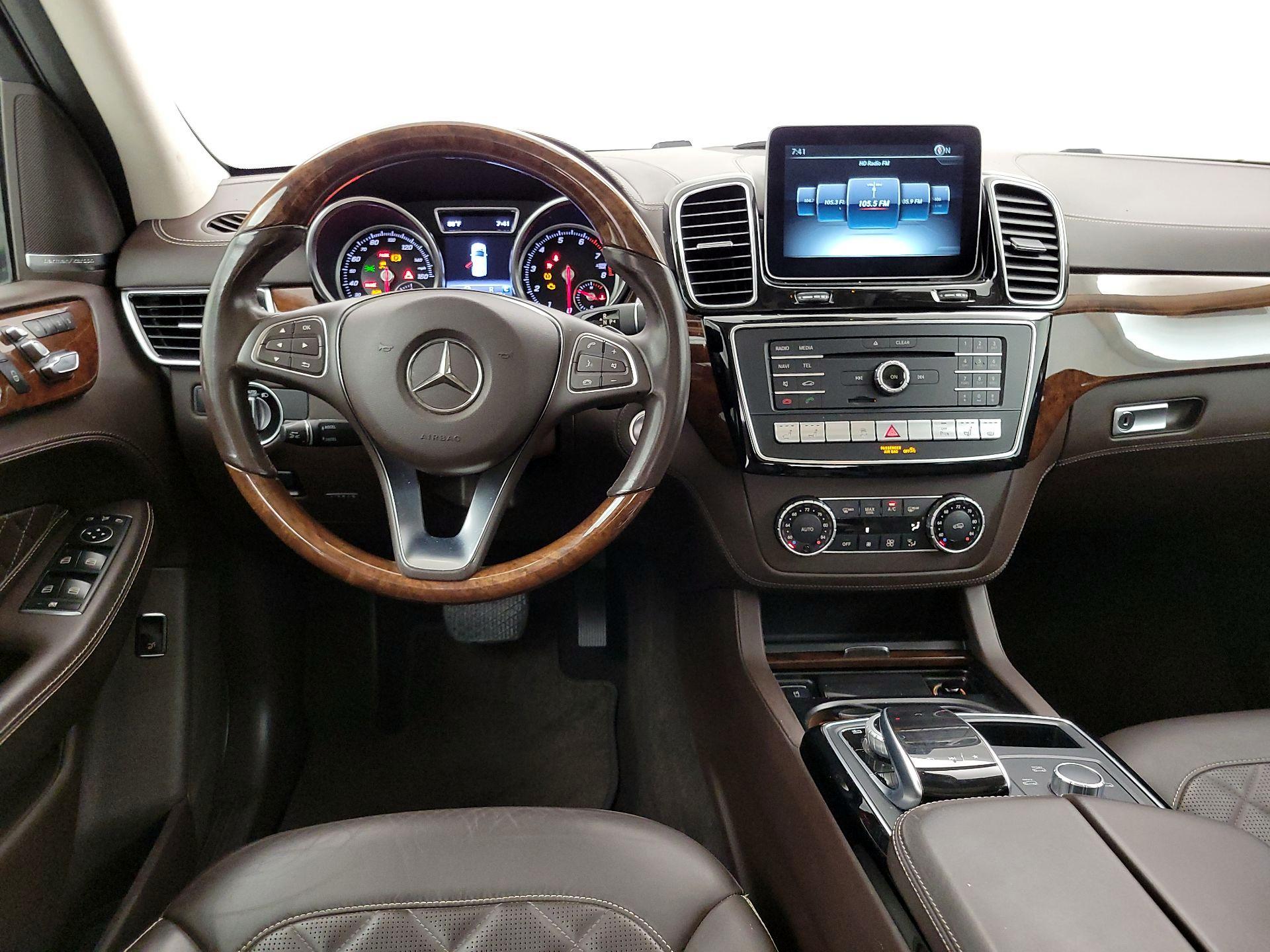 Thumbnail: 2017 Mercedes-Benz GLE - 10