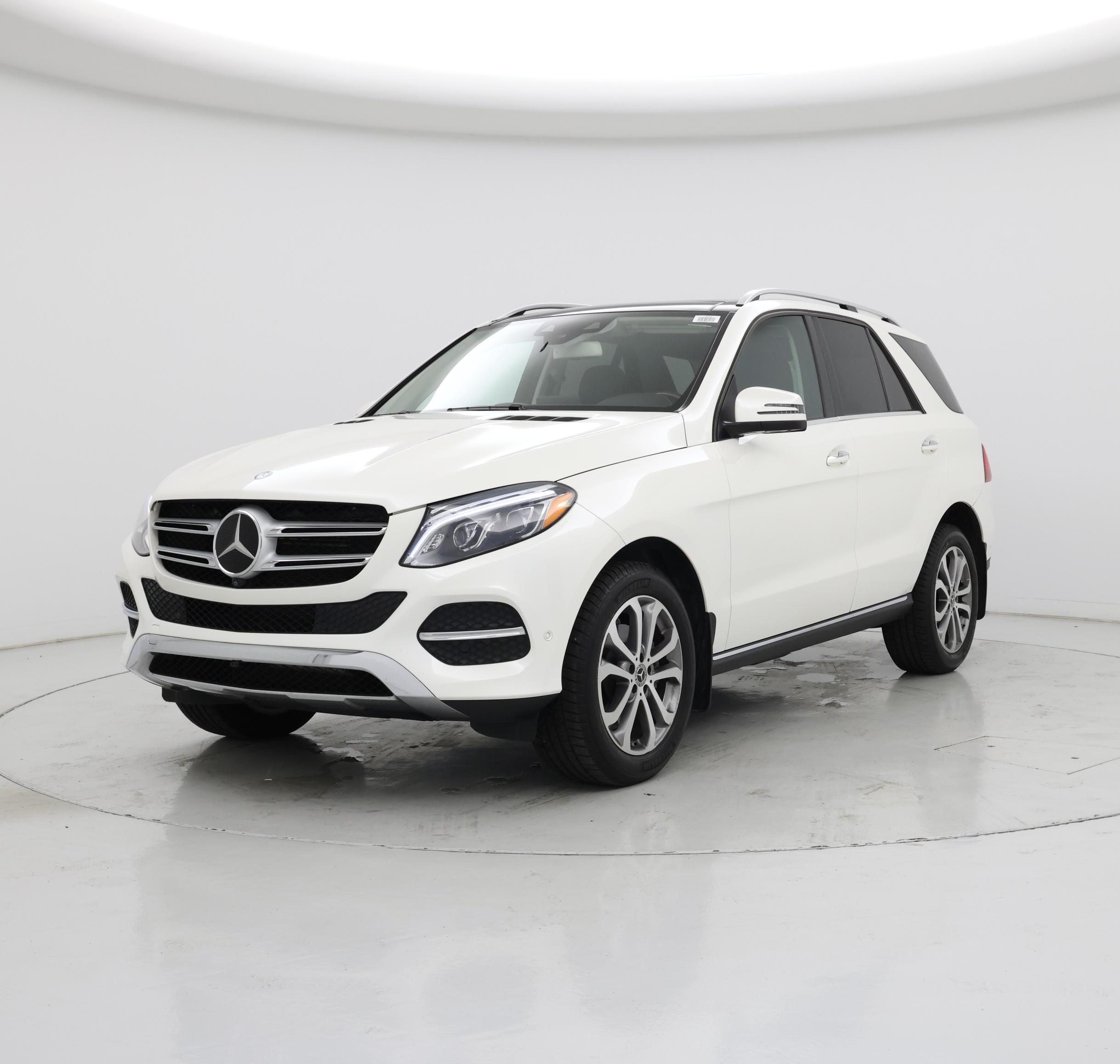 Thumbnail: 2017 Mercedes-Benz GLE - 4