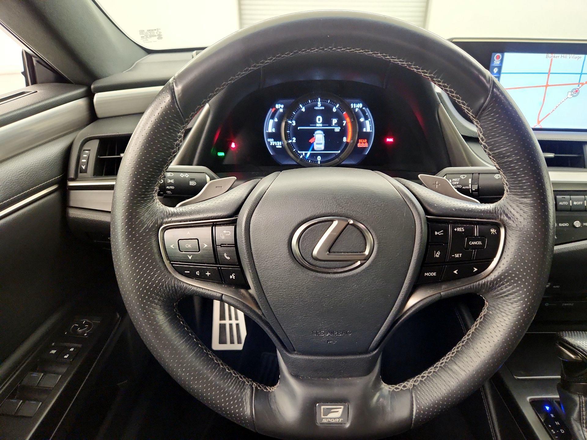 Thumbnail: 2019 Lexus ES - 10