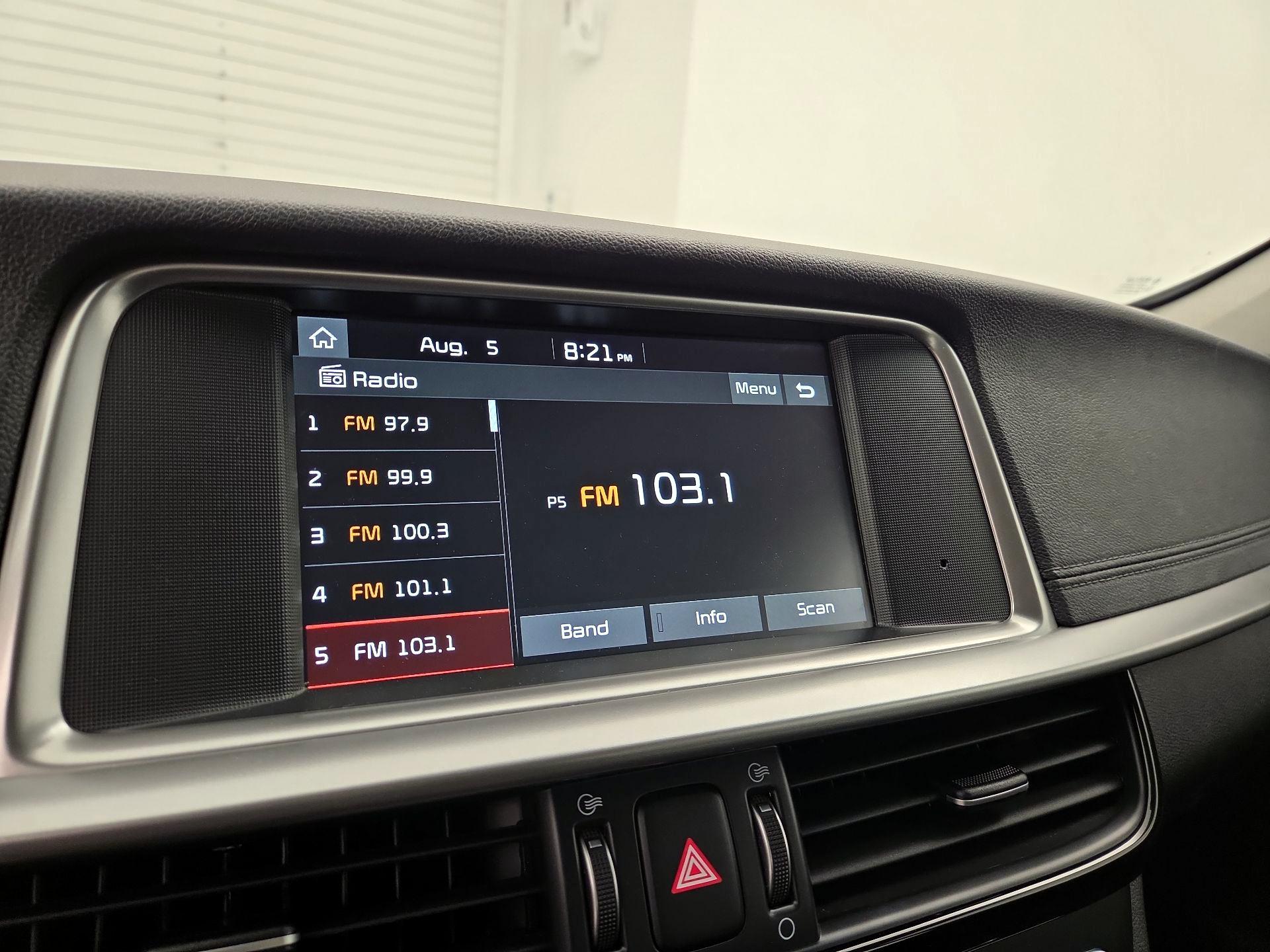 Thumbnail: 2019 Kia Optima - 15
