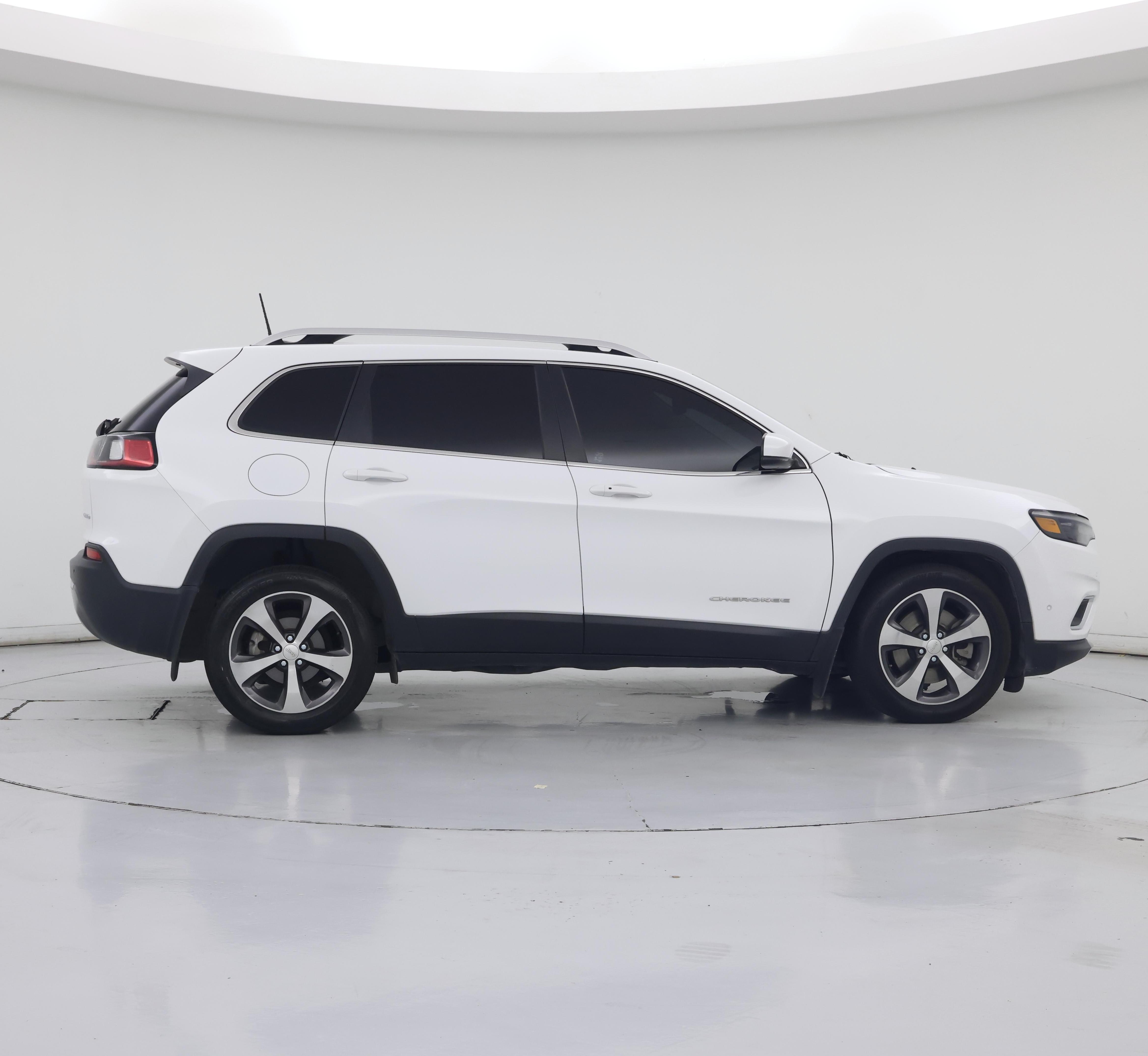 Thumbnail: 2020 Jeep Cherokee - 7