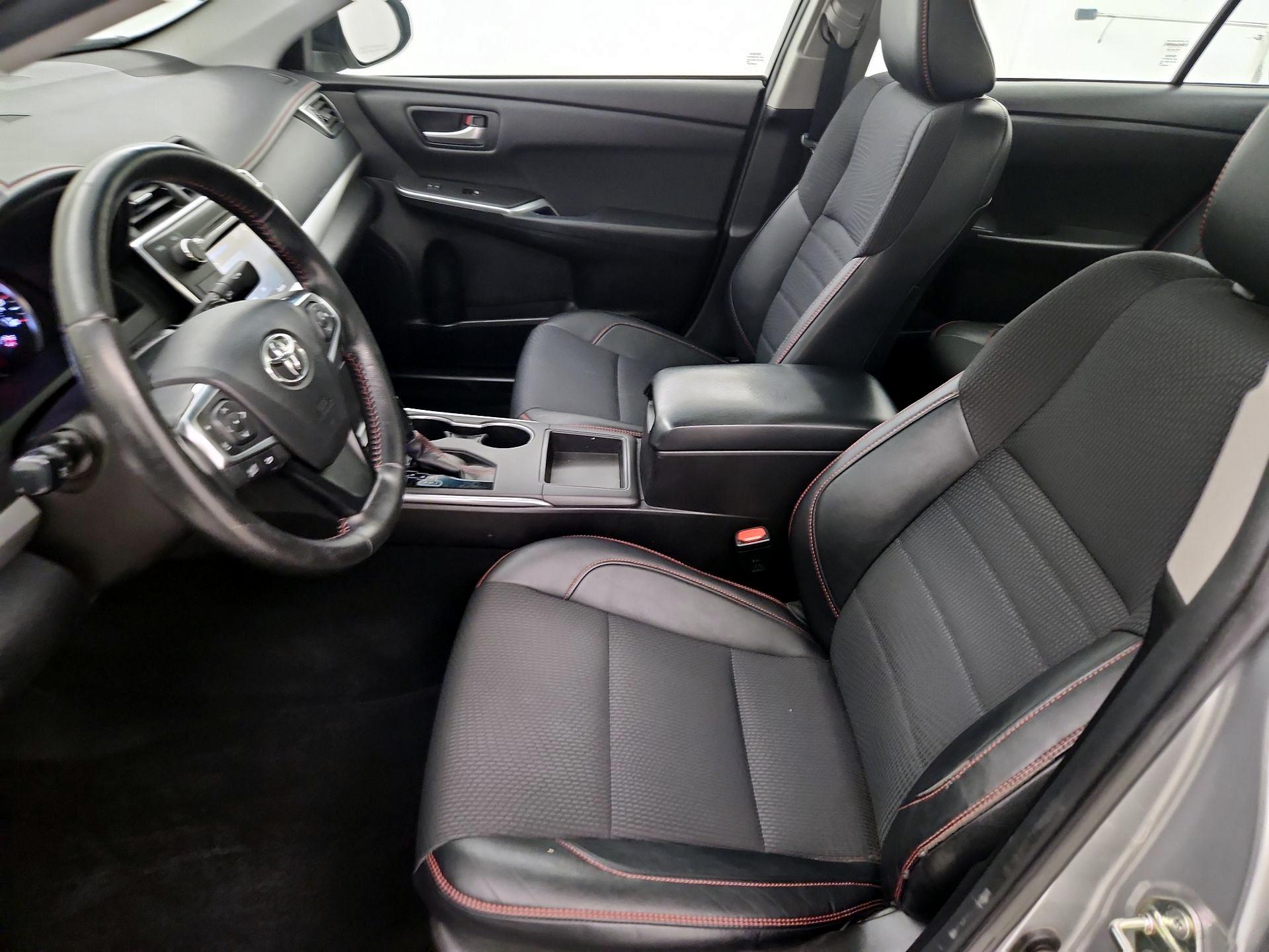 Thumbnail: 2016 Toyota Camry - 11
