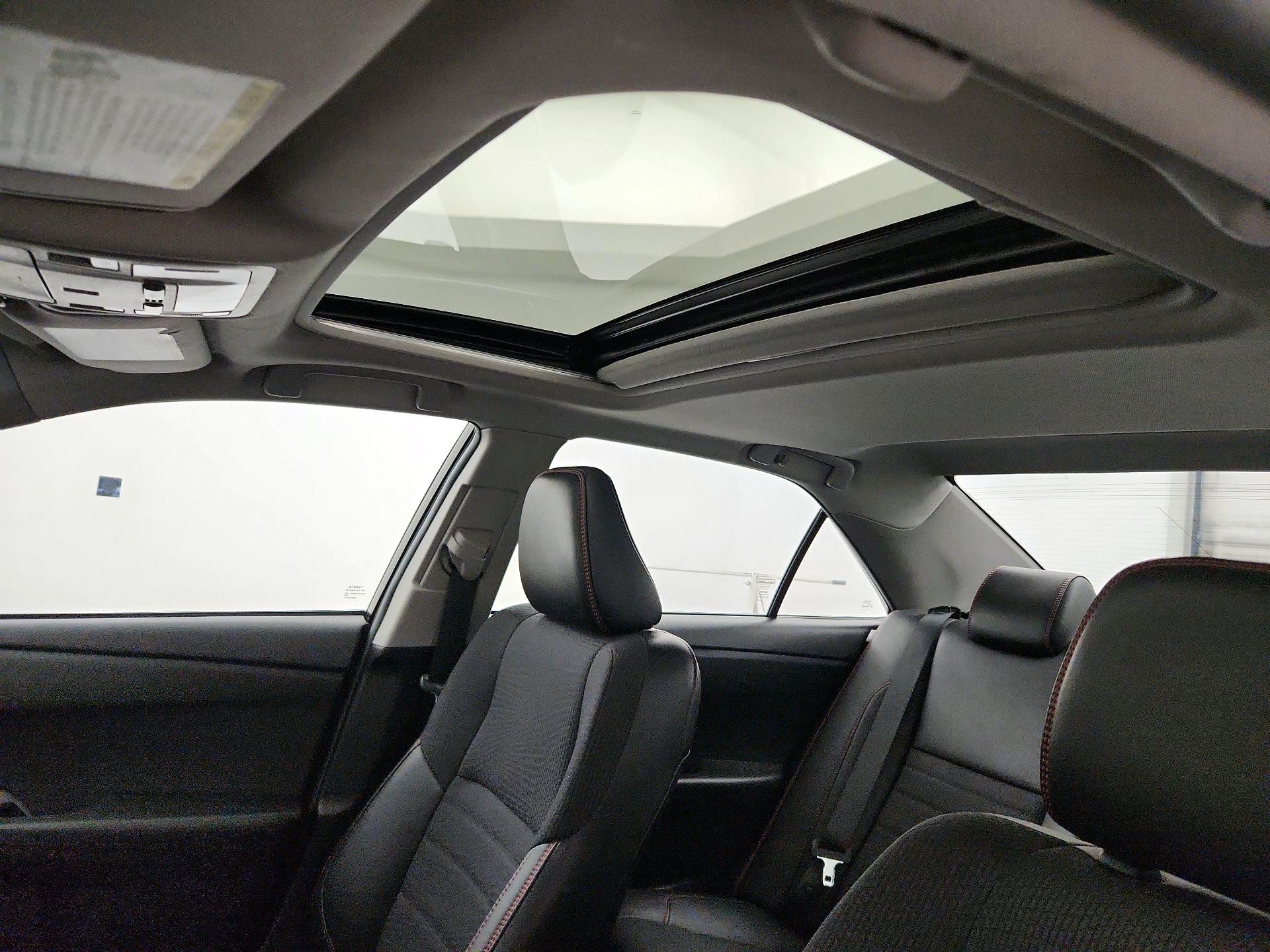 Thumbnail: 2016 Toyota Camry - 19