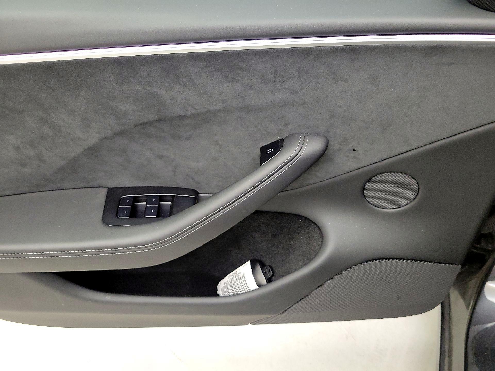 Thumbnail: 2025 Tesla Model 3 - 12