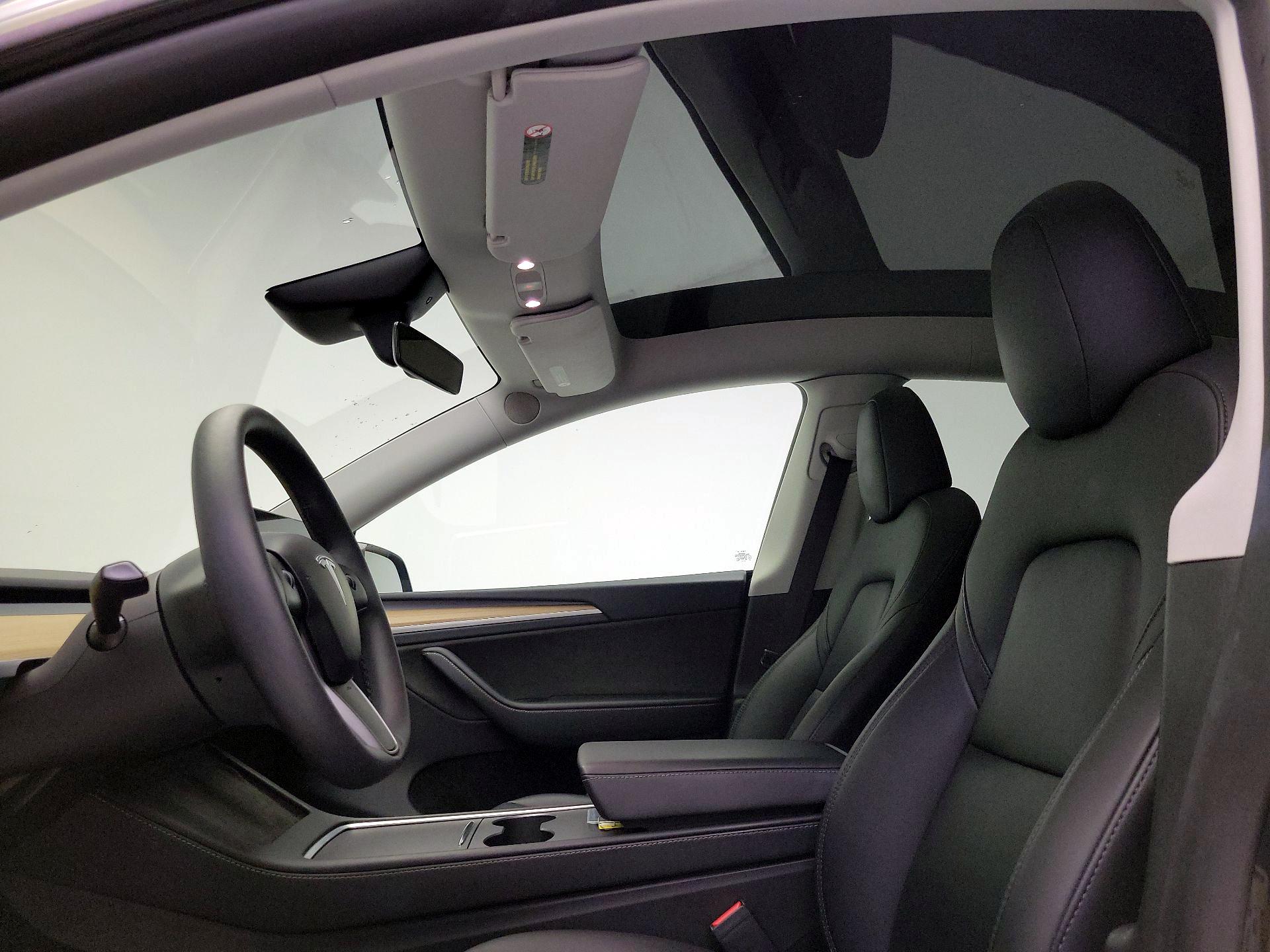 Thumbnail: 2024 Tesla Model Y - 18