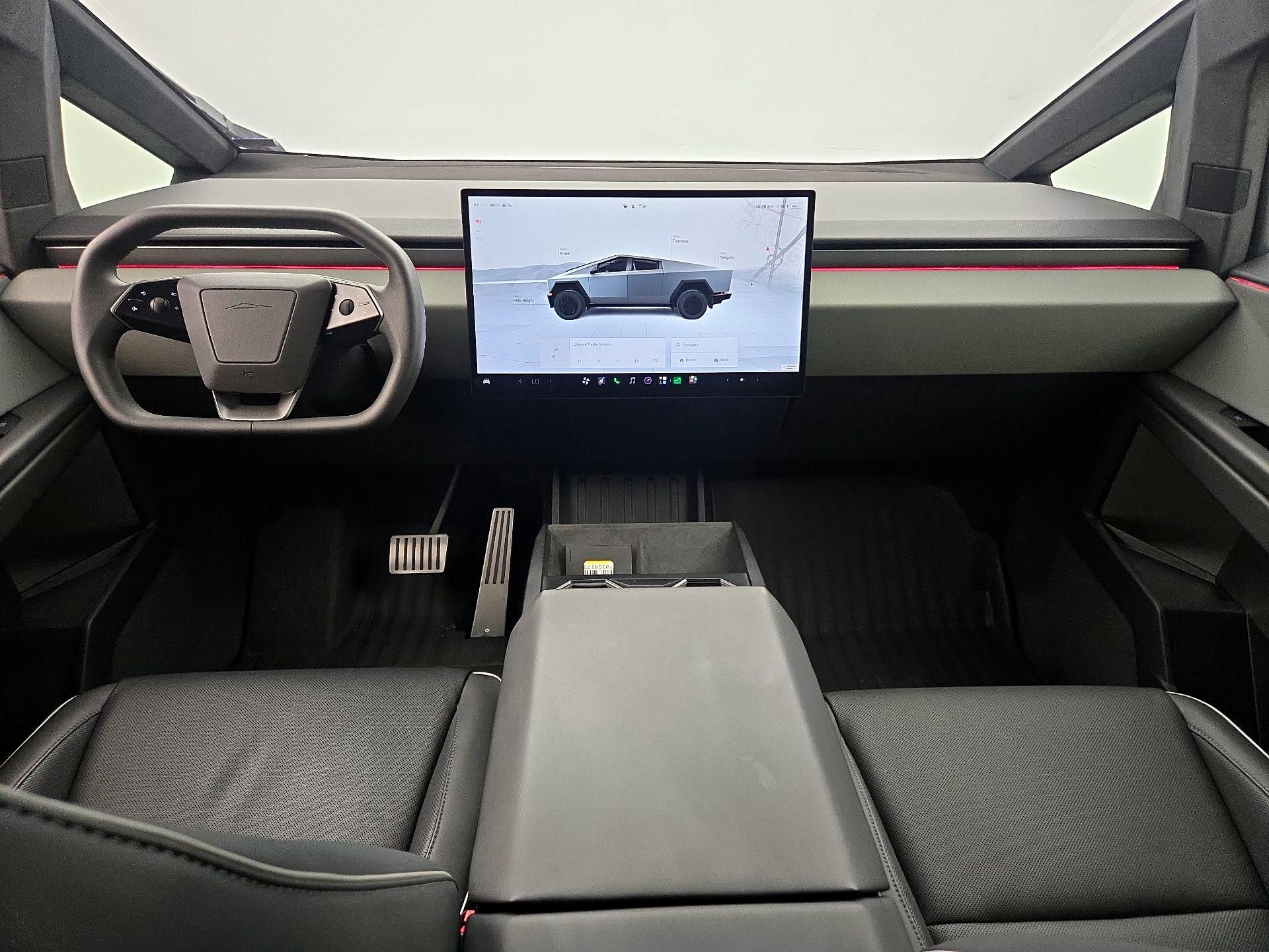 Thumbnail: 2025 Tesla Cybertruck - 9