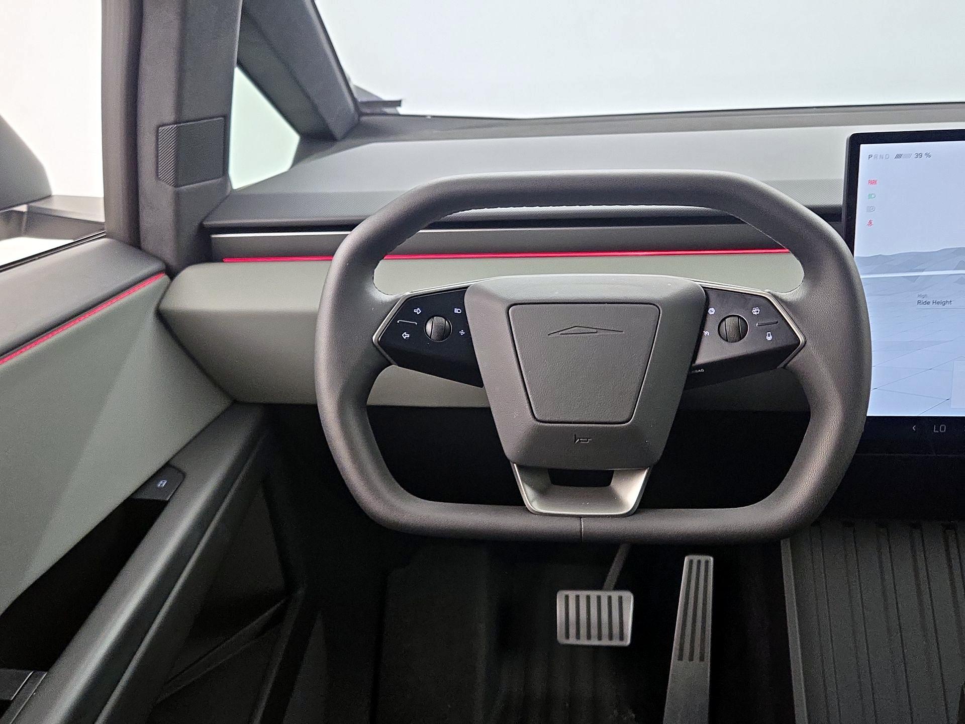 Thumbnail: 2025 Tesla Cybertruck - 10