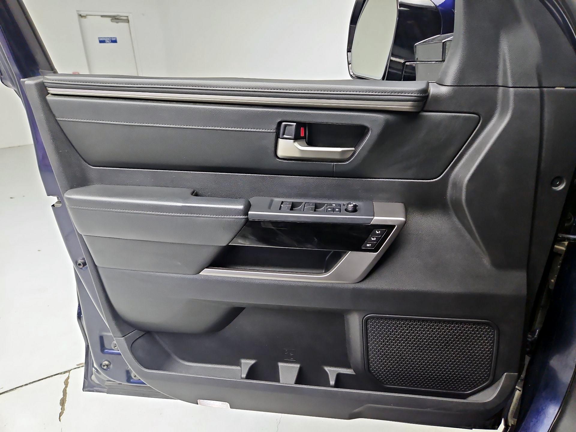 Thumbnail: 2022 Toyota Tundra - 12