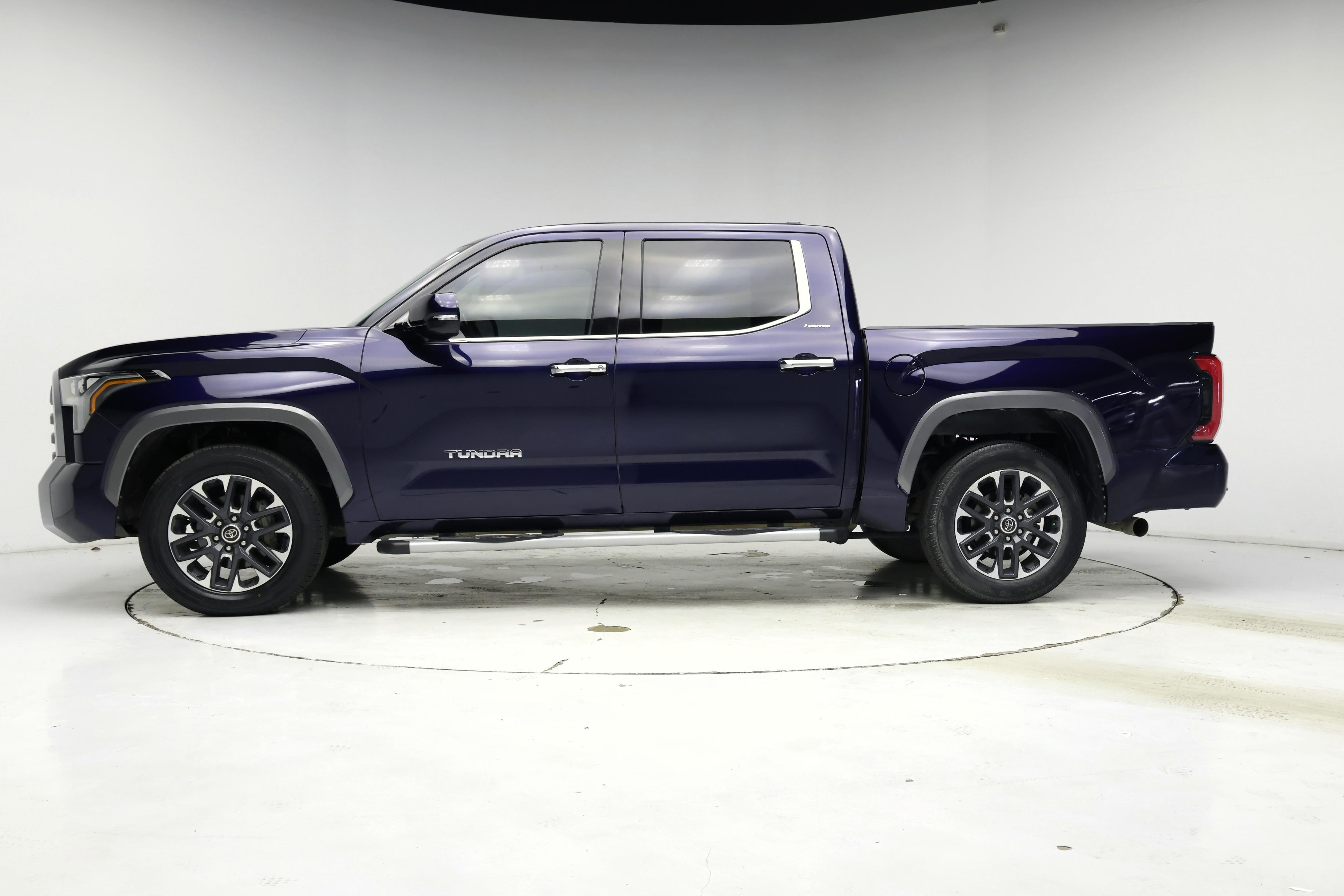 Thumbnail: 2022 Toyota Tundra - 3