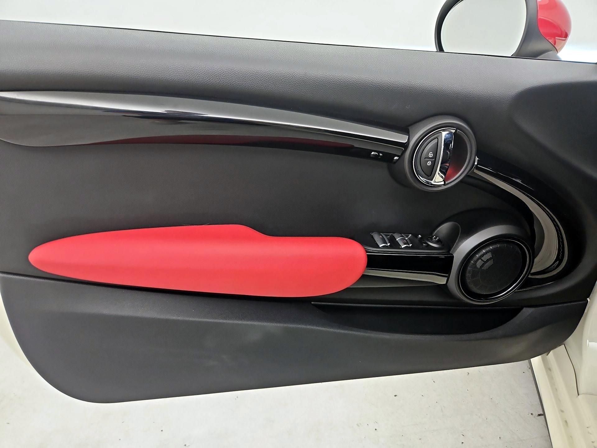 Thumbnail: 2018 MINI Cooper - 12