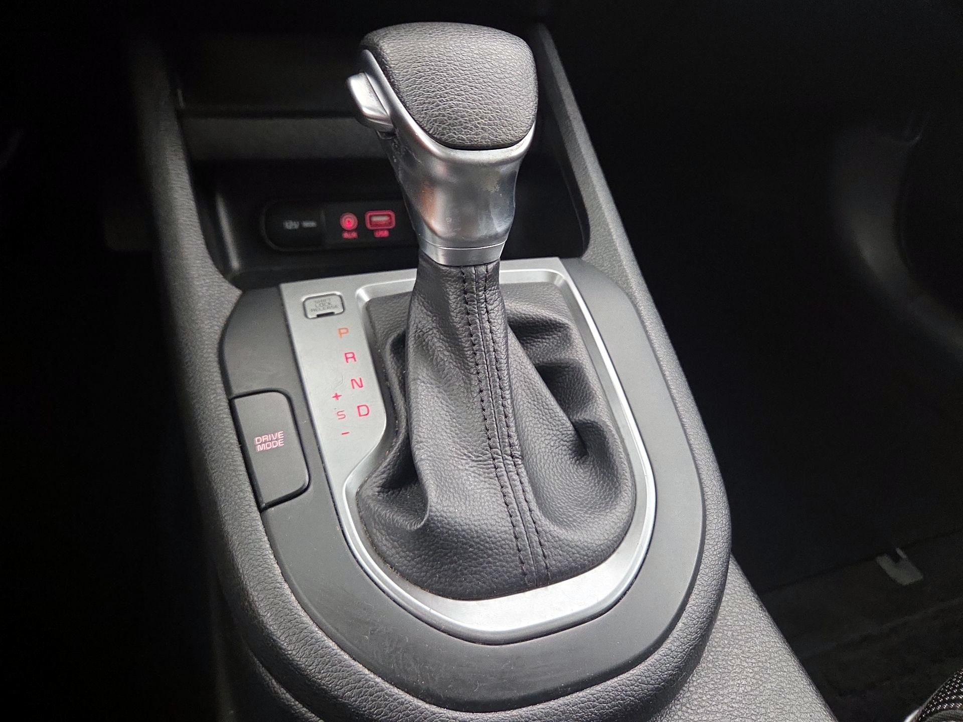 Thumbnail: 2019 Kia Forte - 17