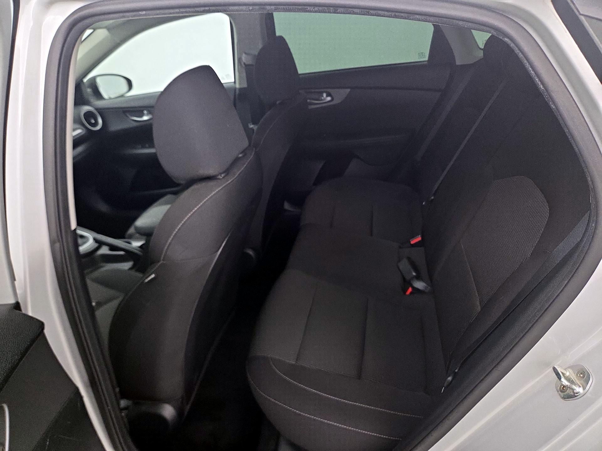 Thumbnail: 2019 Kia Forte - 19