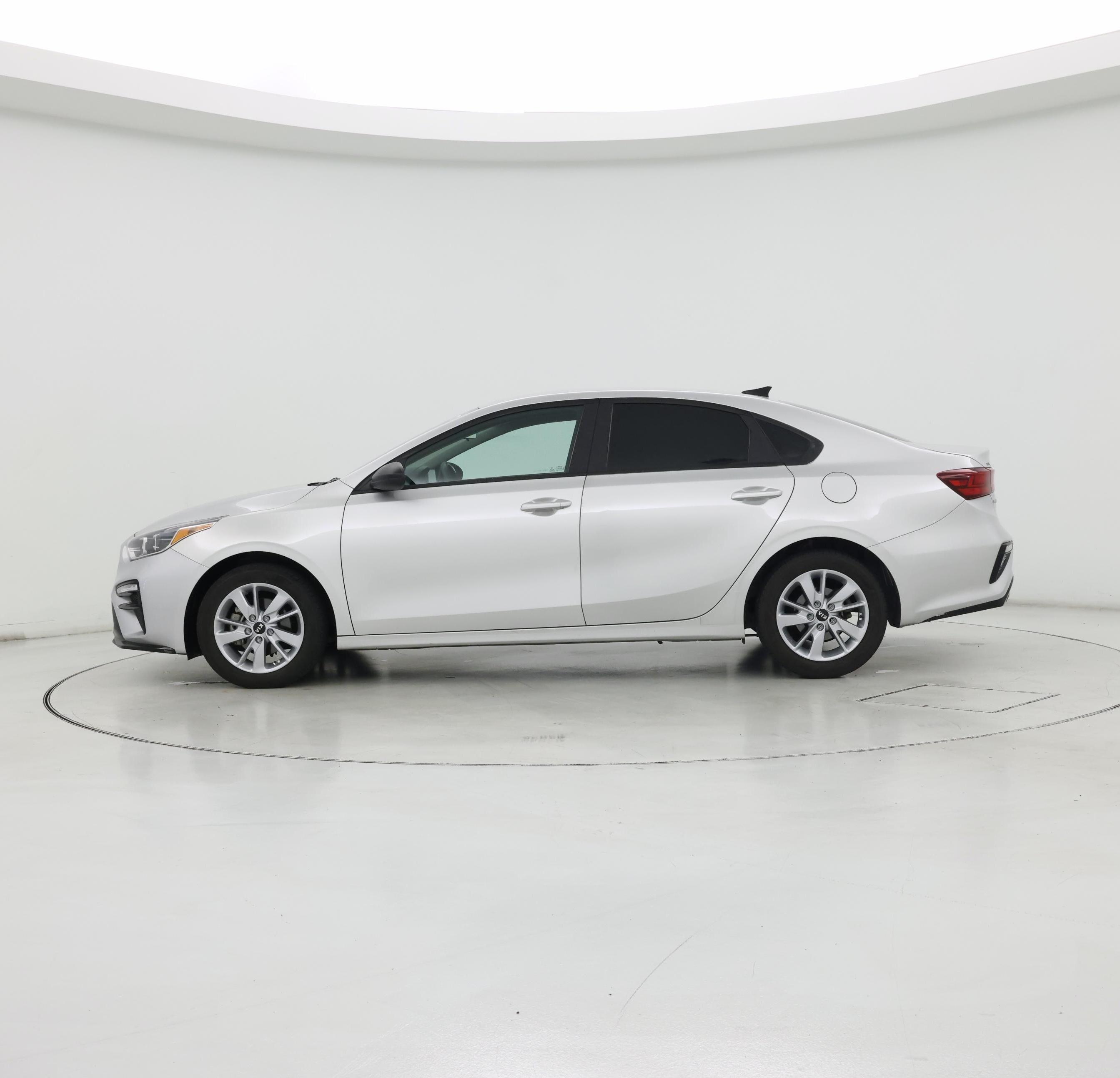 Thumbnail: 2019 Kia Forte - 3
