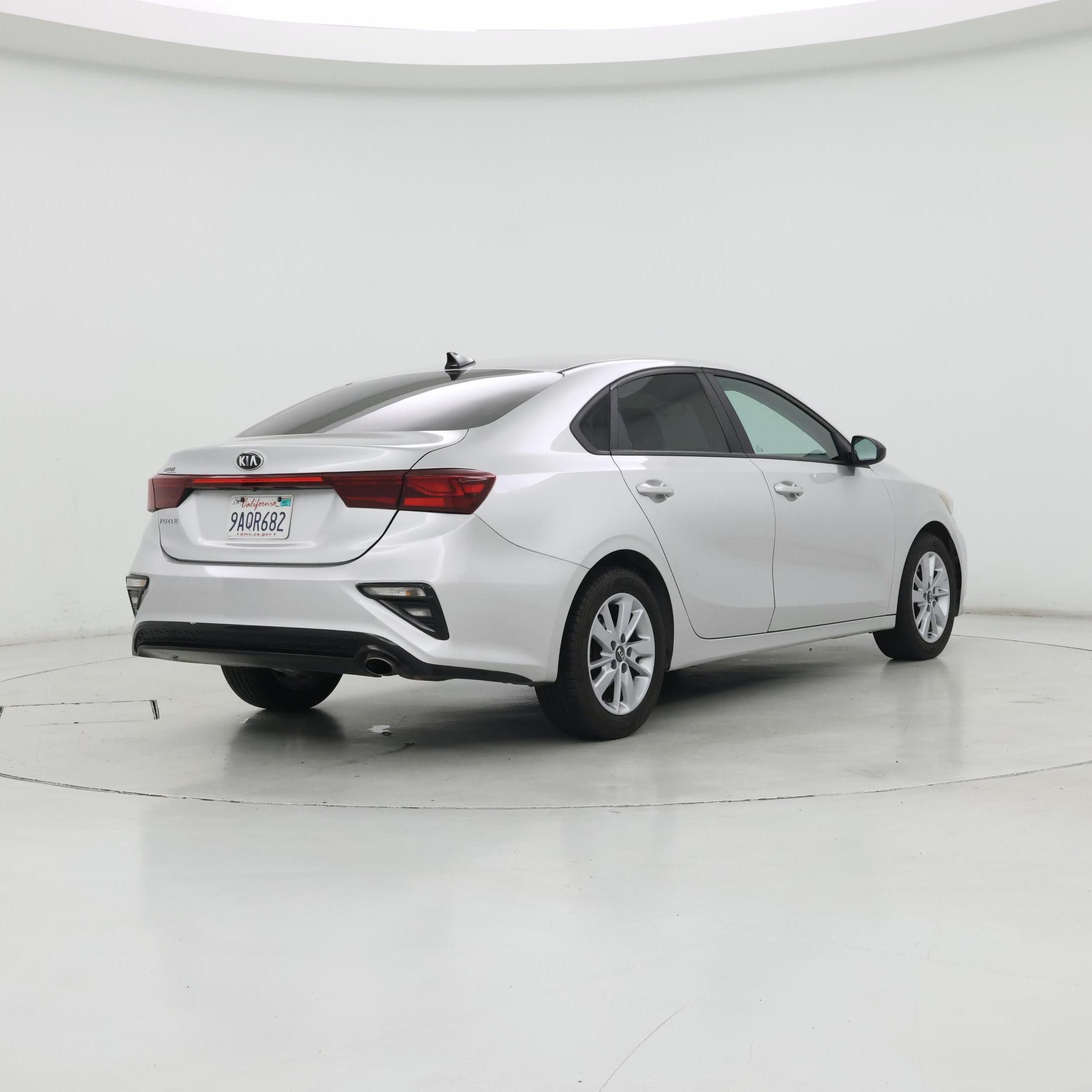 Thumbnail: 2019 Kia Forte - 8