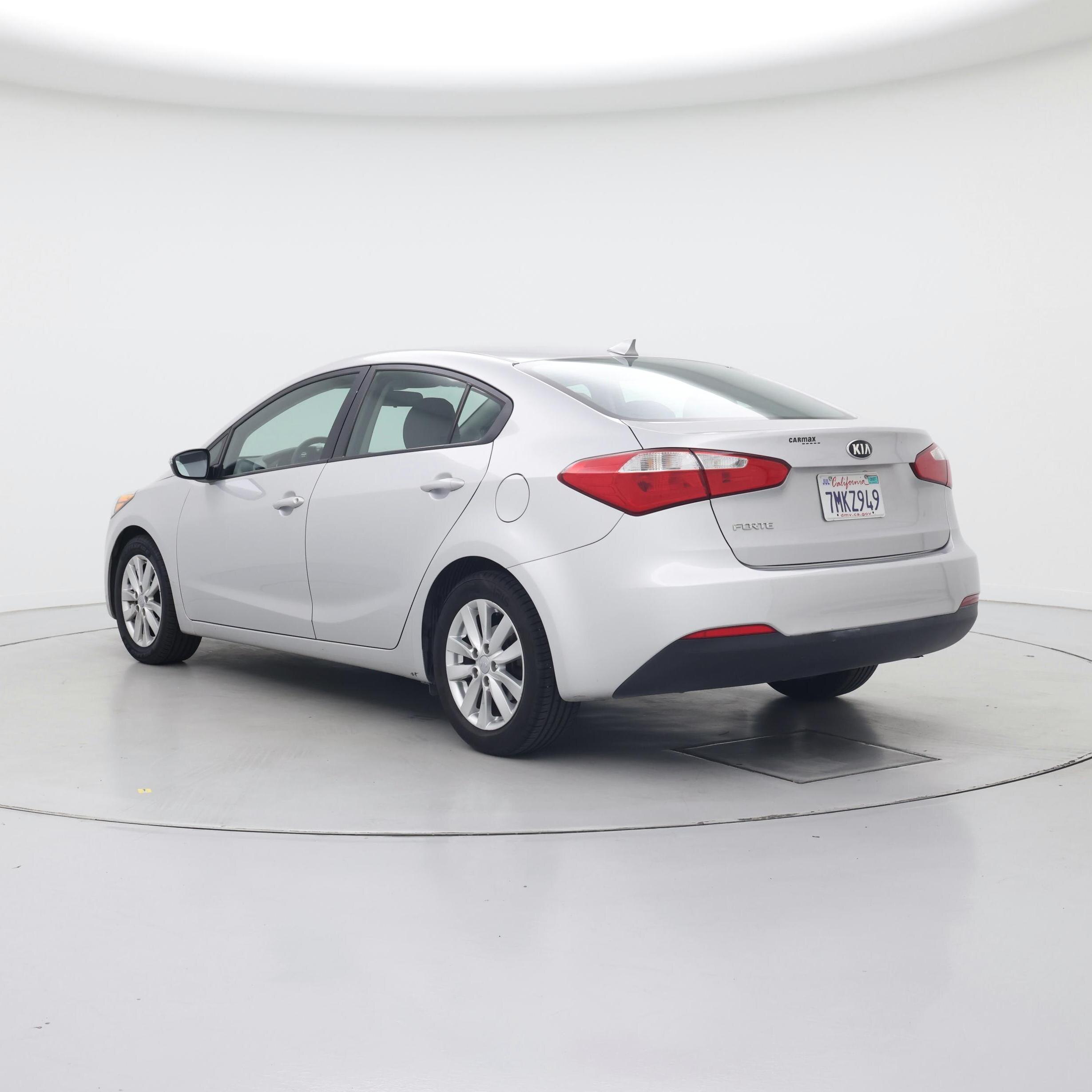 Thumbnail: 2016 Kia Forte - 2