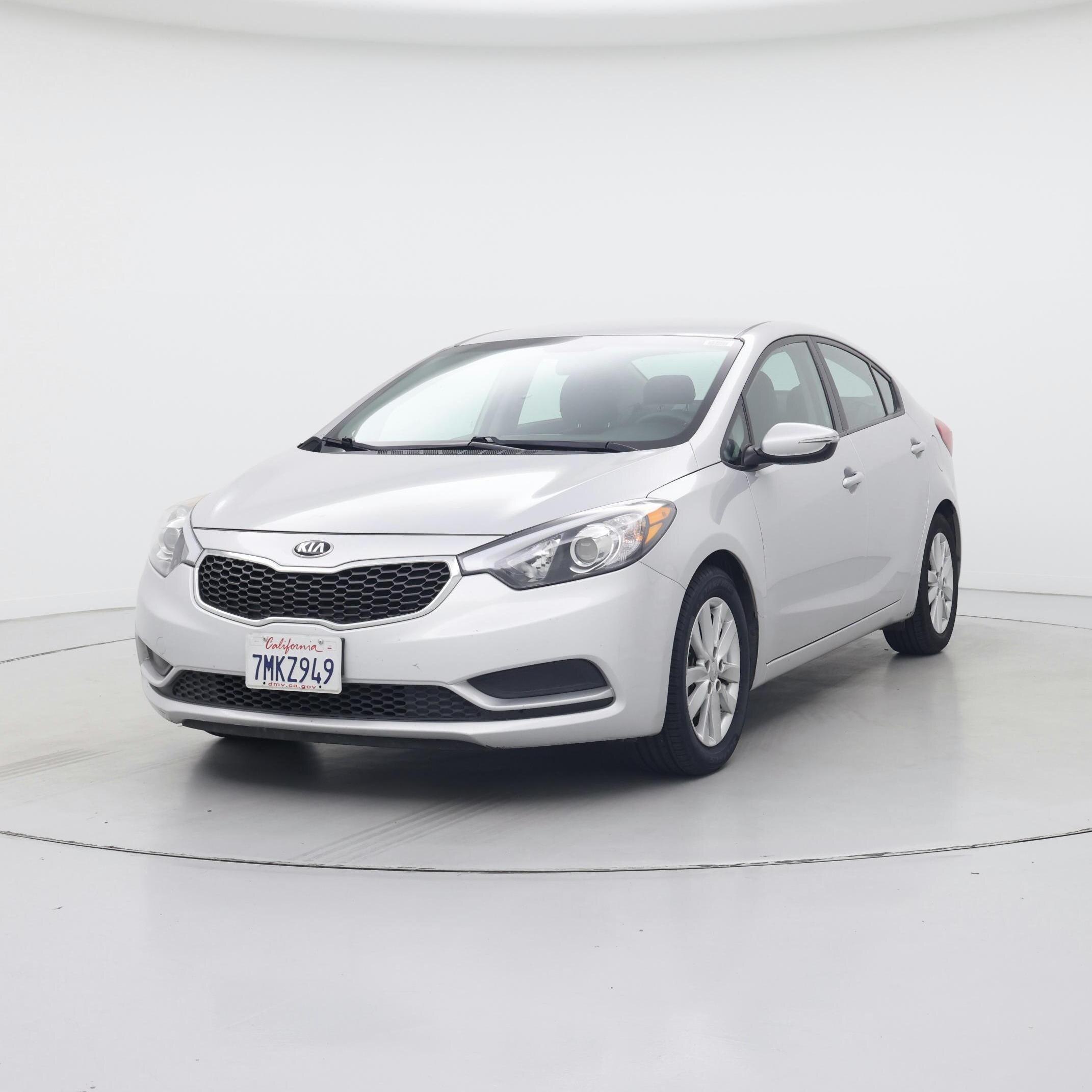 Thumbnail: 2016 Kia Forte - 4