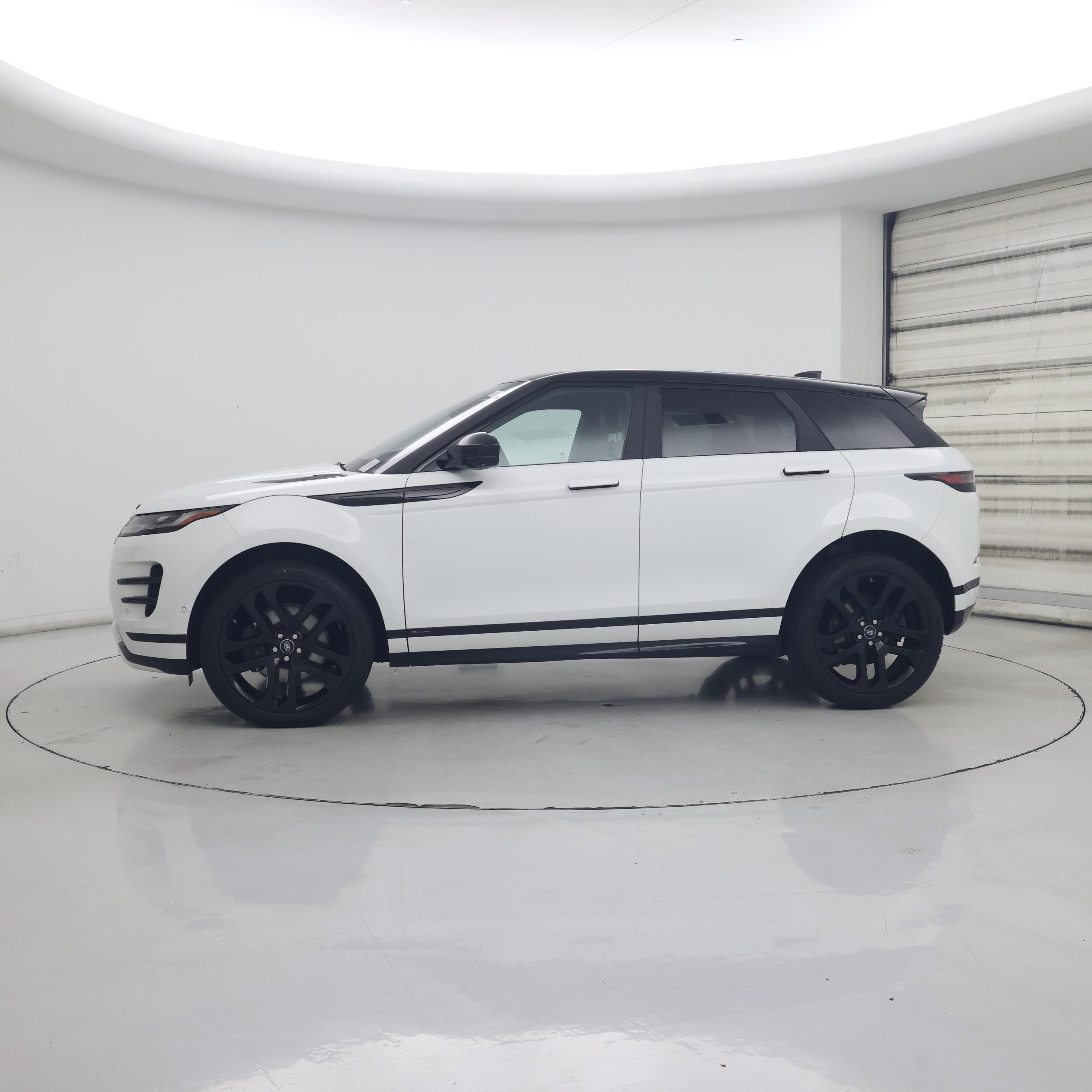 Thumbnail: 2021 Land Rover Range Rover Evoque - 3