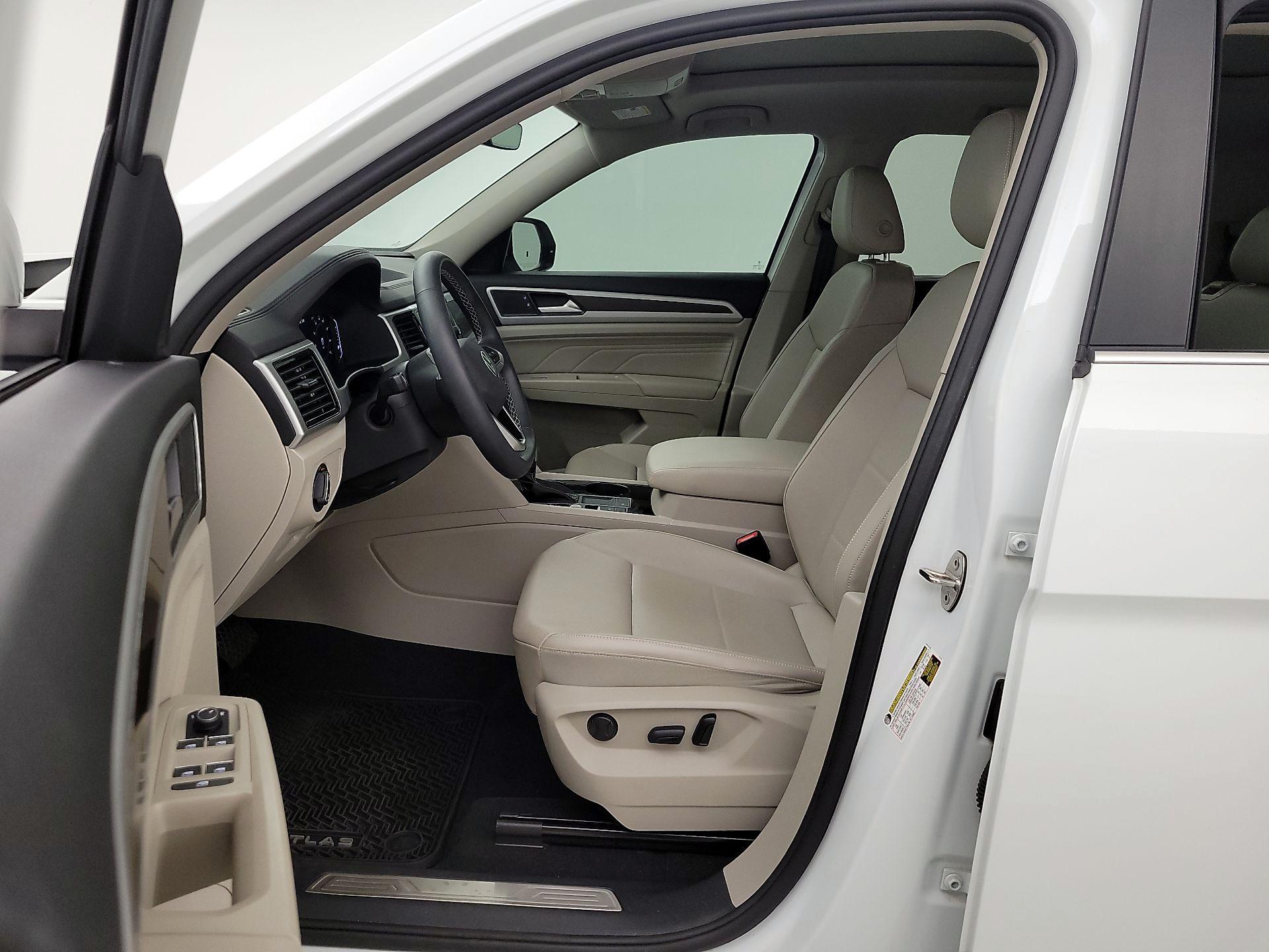 Thumbnail: 2022 Volkswagen Atlas - 11