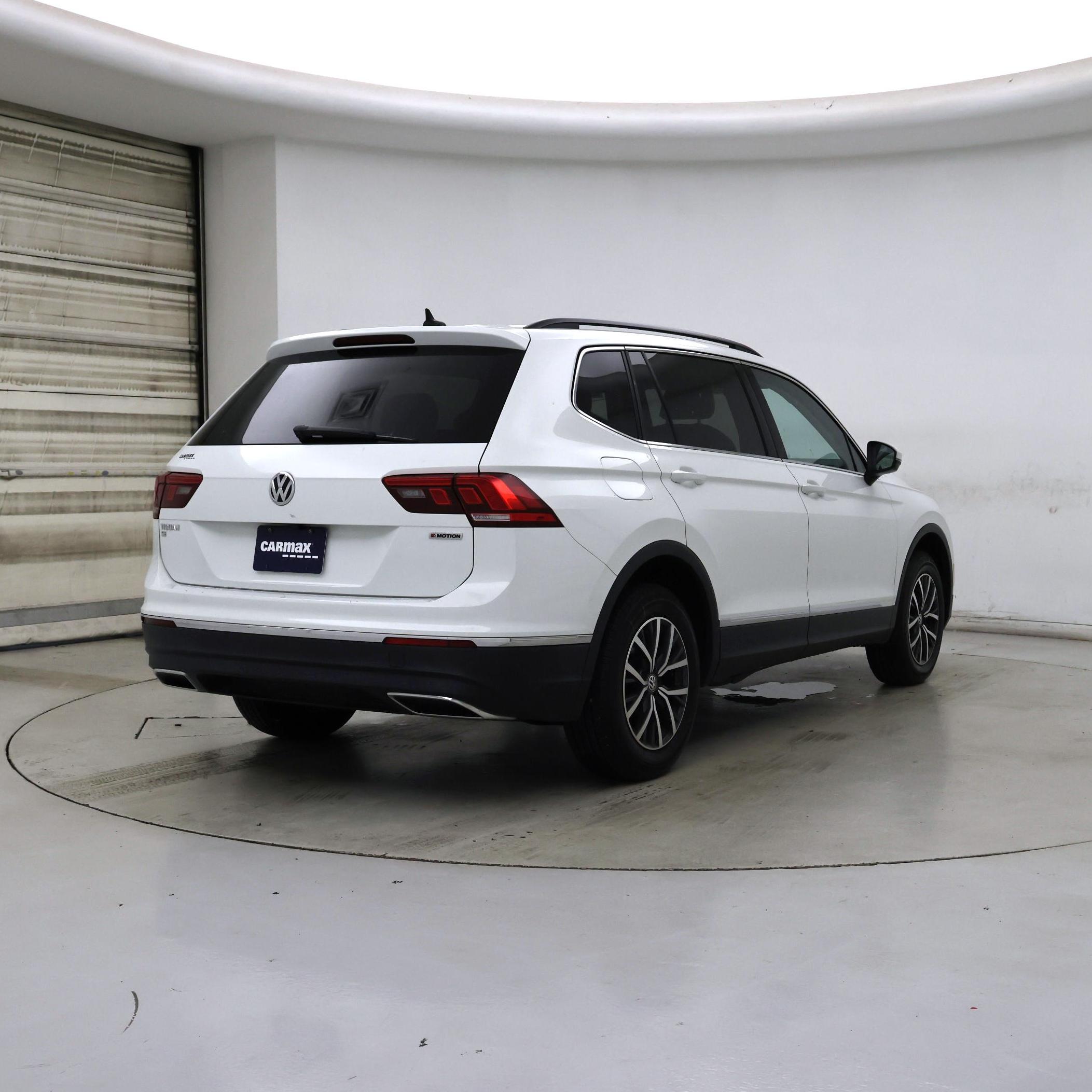 Thumbnail: 2020 Volkswagen Tiguan - 8