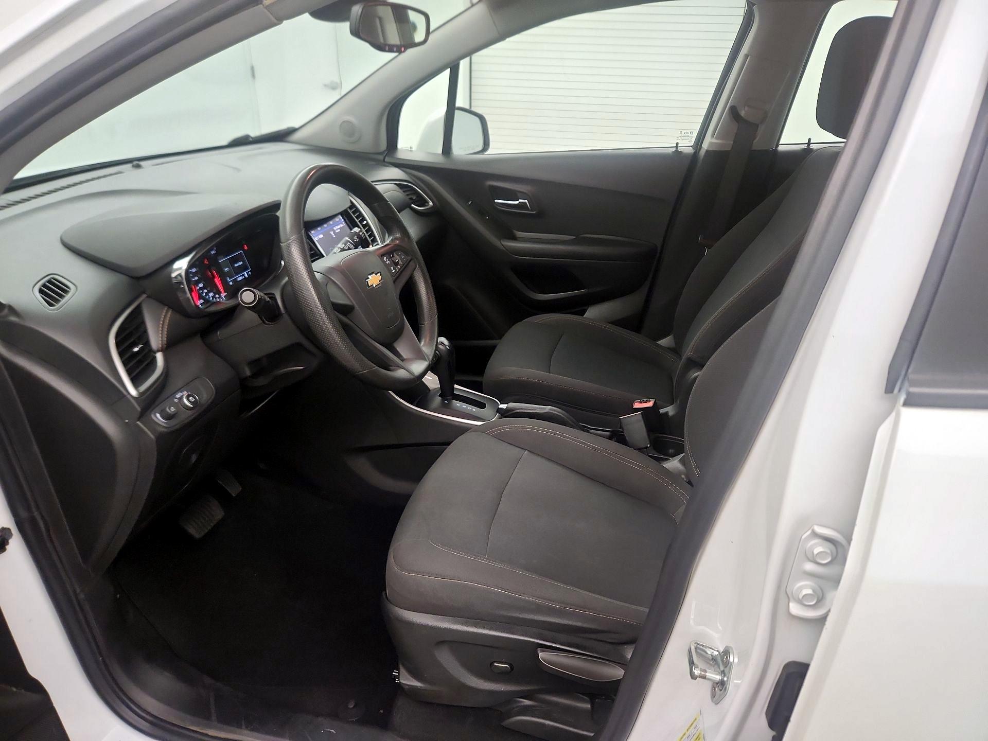 Thumbnail: 2021 Chevrolet Trax - 11