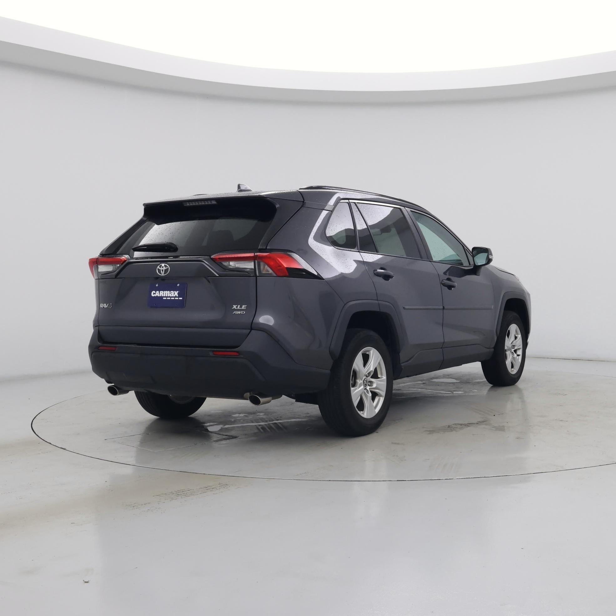 Thumbnail: 2021 Toyota RAV4 - 8