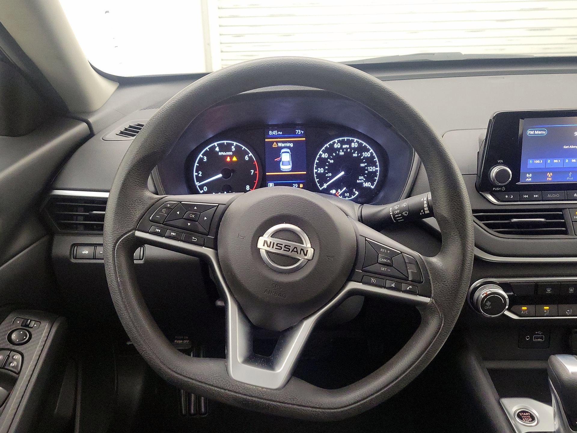 Thumbnail: 2021 Nissan Altima - 10