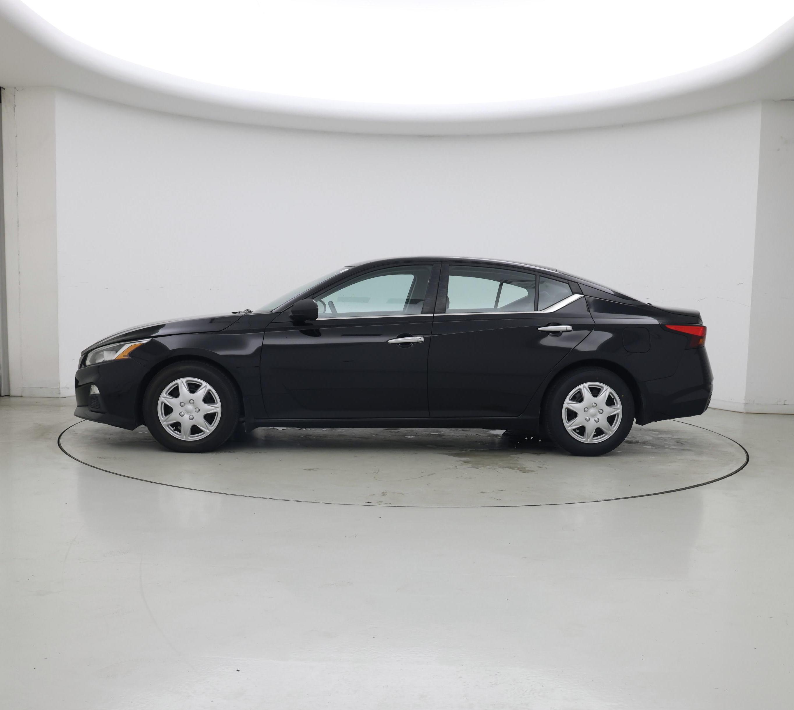 Thumbnail: 2021 Nissan Altima - 3