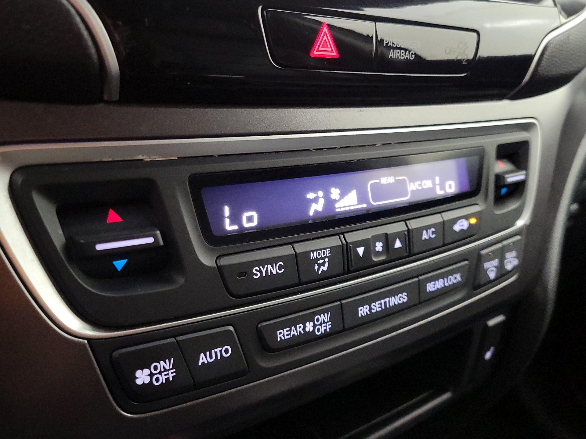 Thumbnail: 2021 Honda Pilot - 16