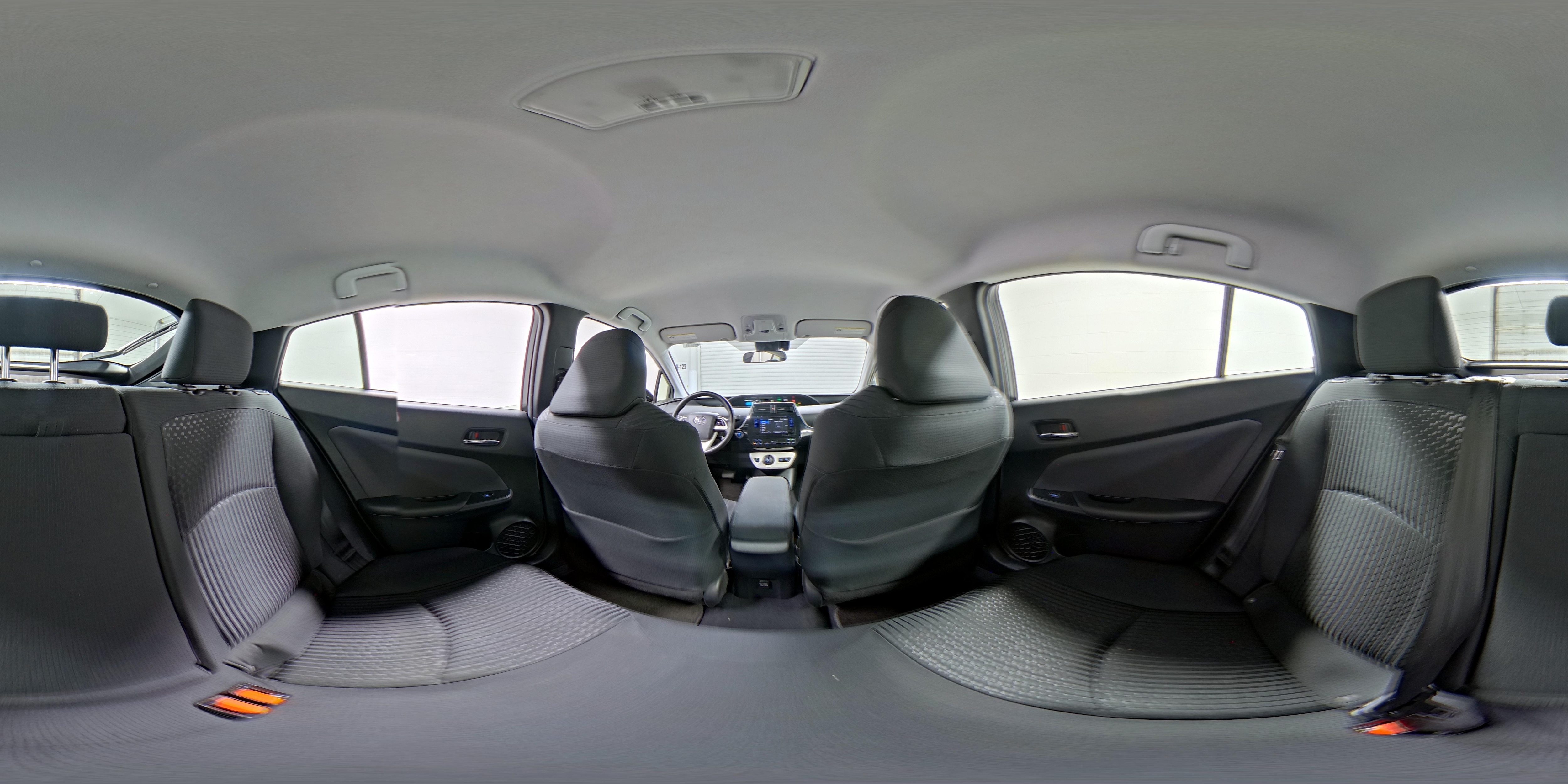 2018 Toyota Prius Three - Photo 26