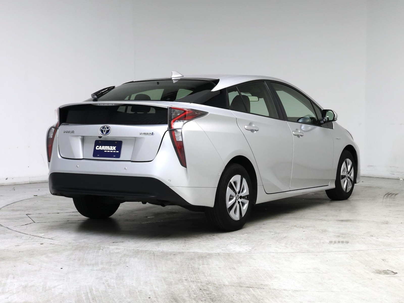 2018 Toyota Prius Three - Photo 9