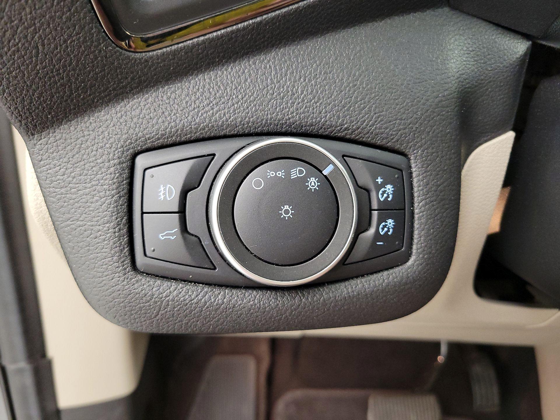 Thumbnail: 2018 Ford Escape - 13