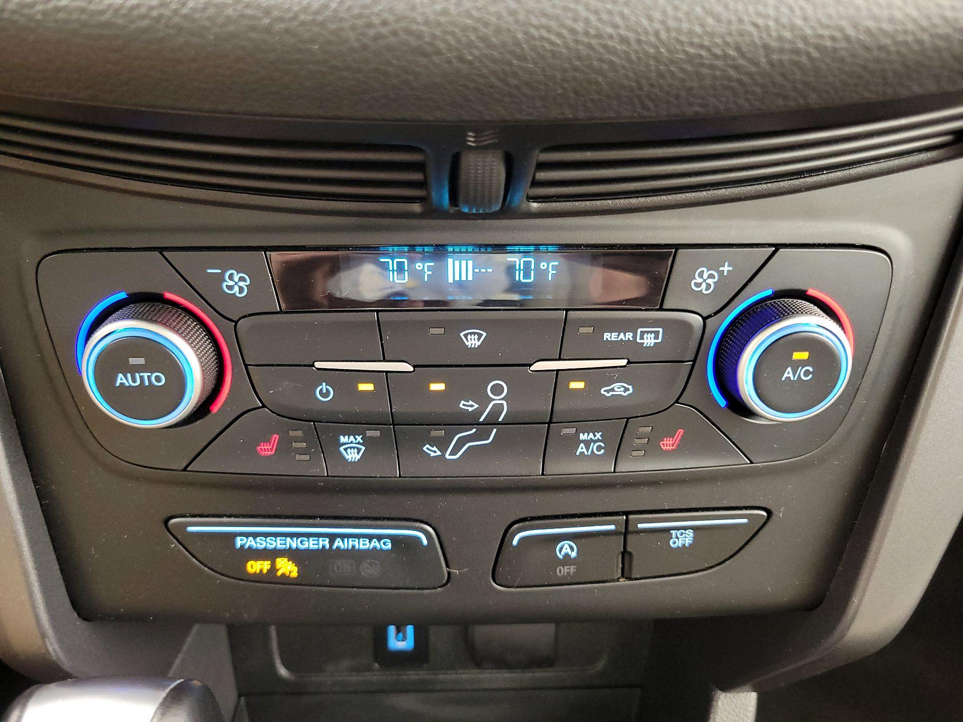 Thumbnail: 2018 Ford Escape - 16