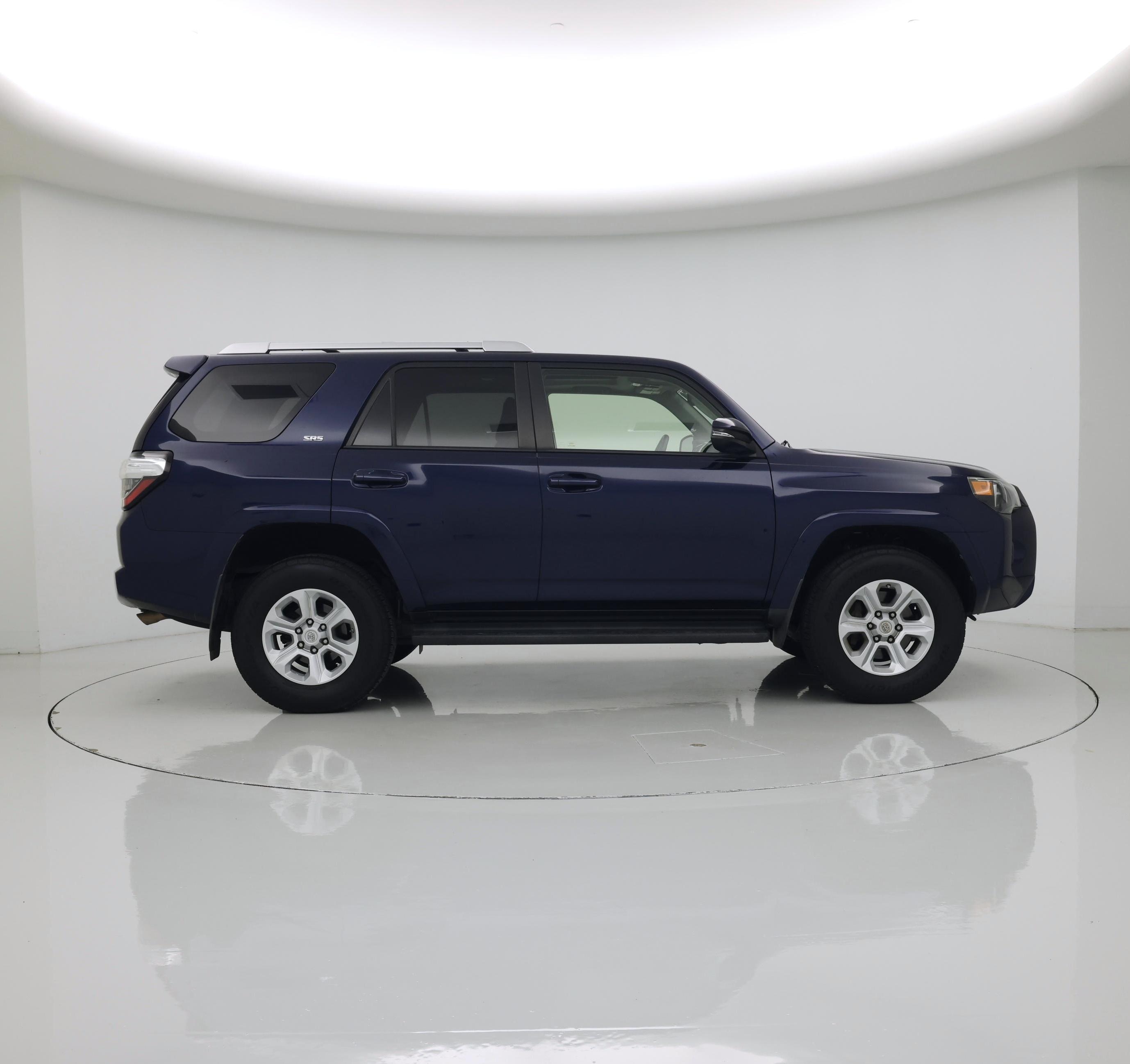 Thumbnail: 2017 Toyota 4Runner - 7