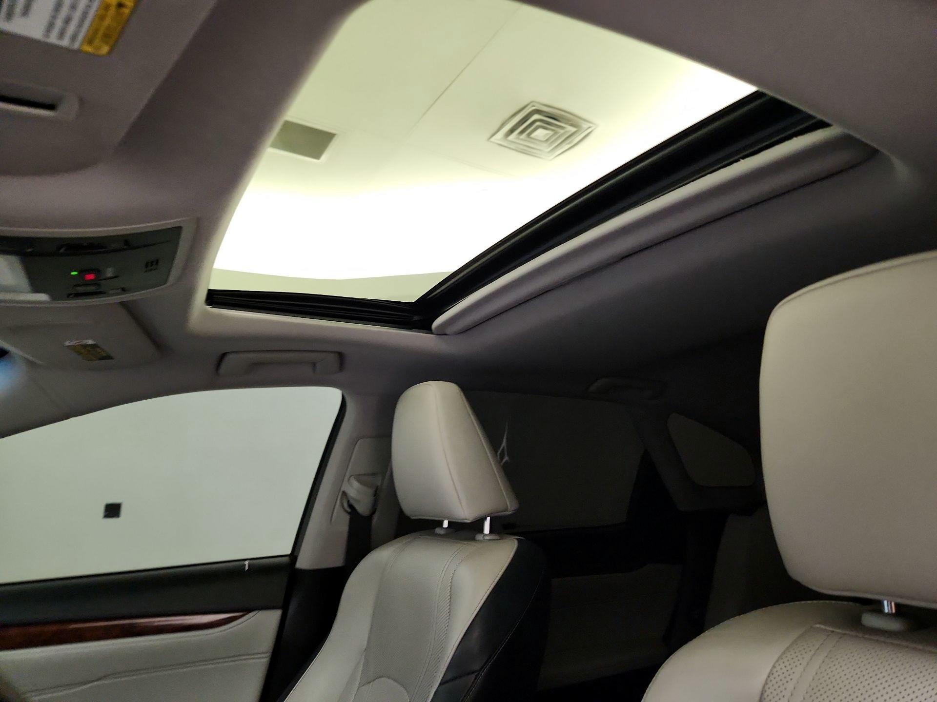 Thumbnail: 2019 Lexus RX - 19