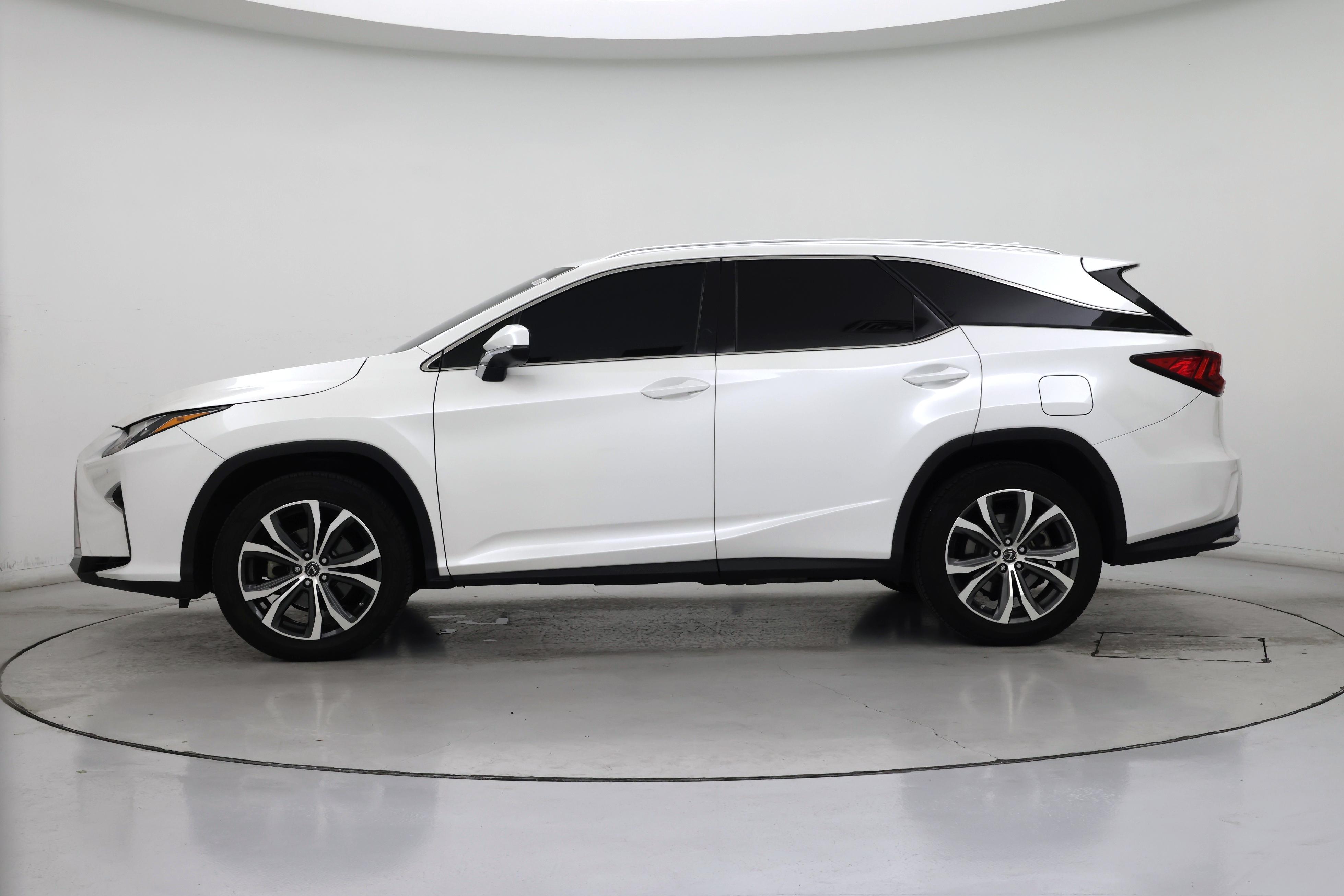 Thumbnail: 2019 Lexus RX - 3