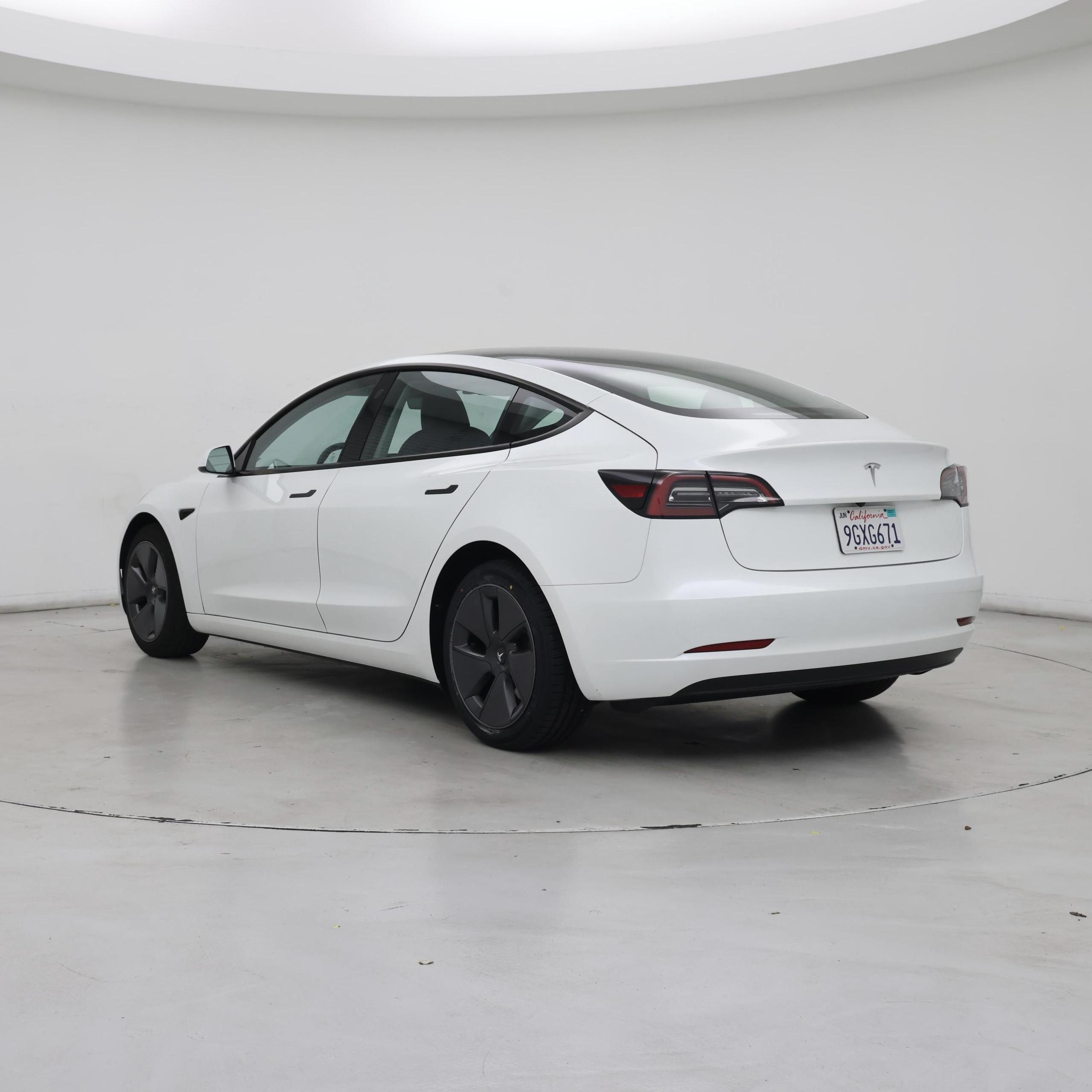 Thumbnail: 2023 Tesla Model 3 - 2