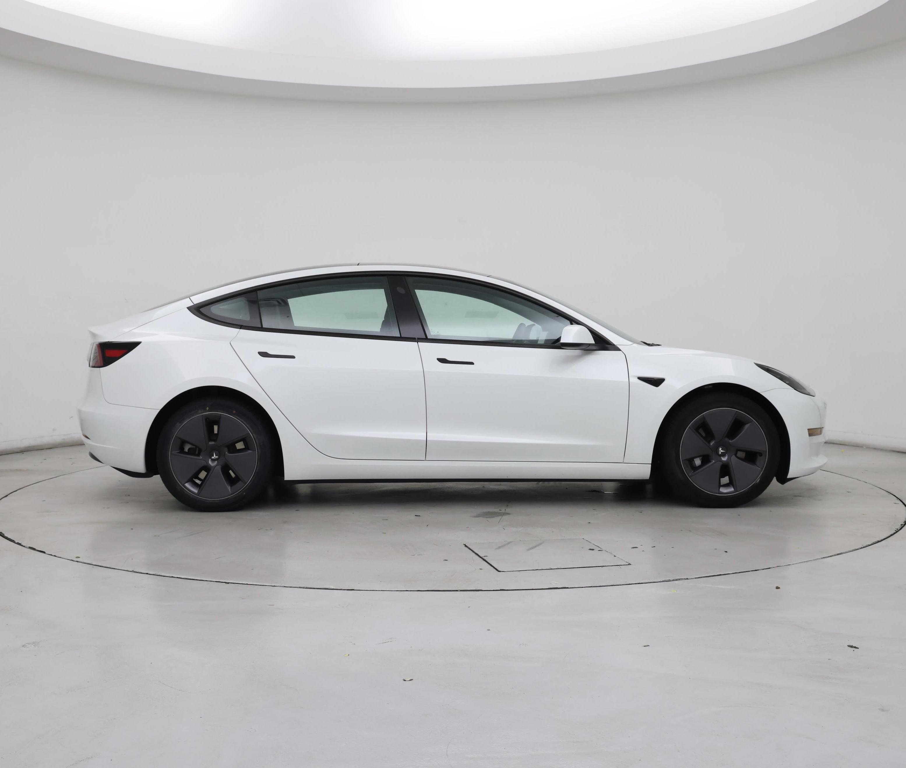 Thumbnail: 2023 Tesla Model 3 - 7
