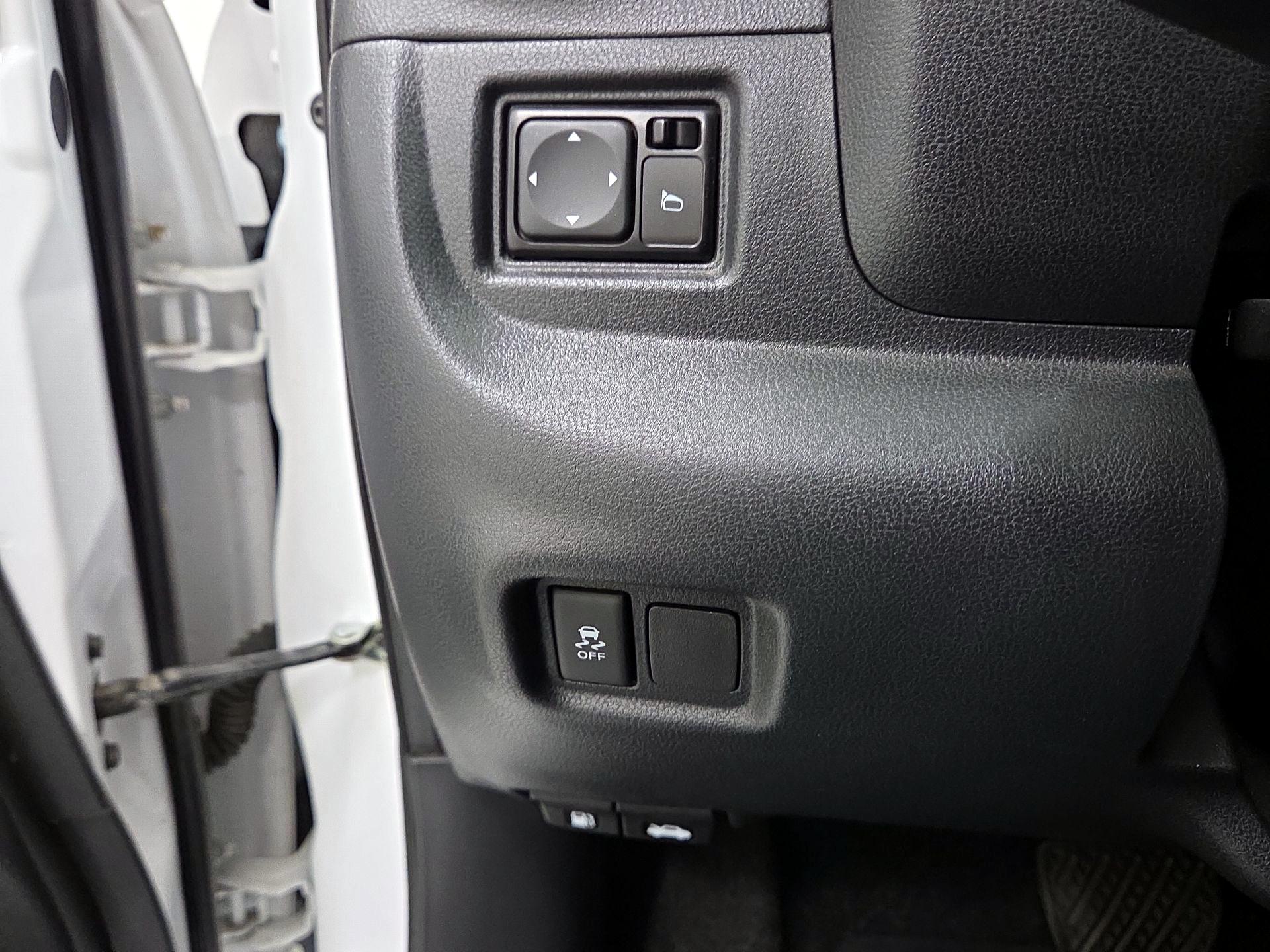 Thumbnail: 2019 Nissan Versa - 13