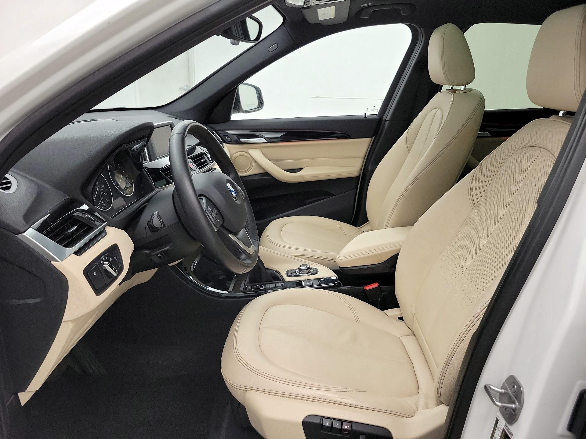 Thumbnail: 2016 BMW X1 - 11