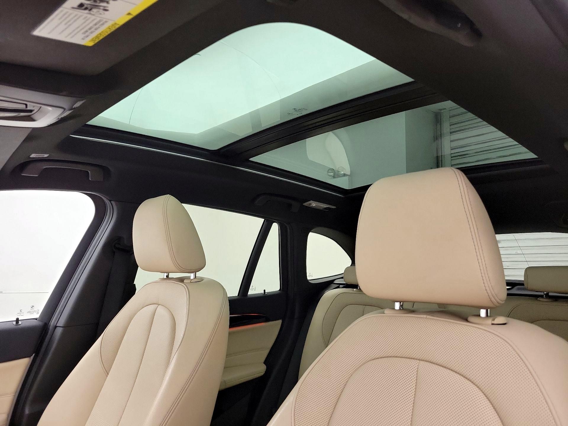 Thumbnail: 2016 BMW X1 - 20
