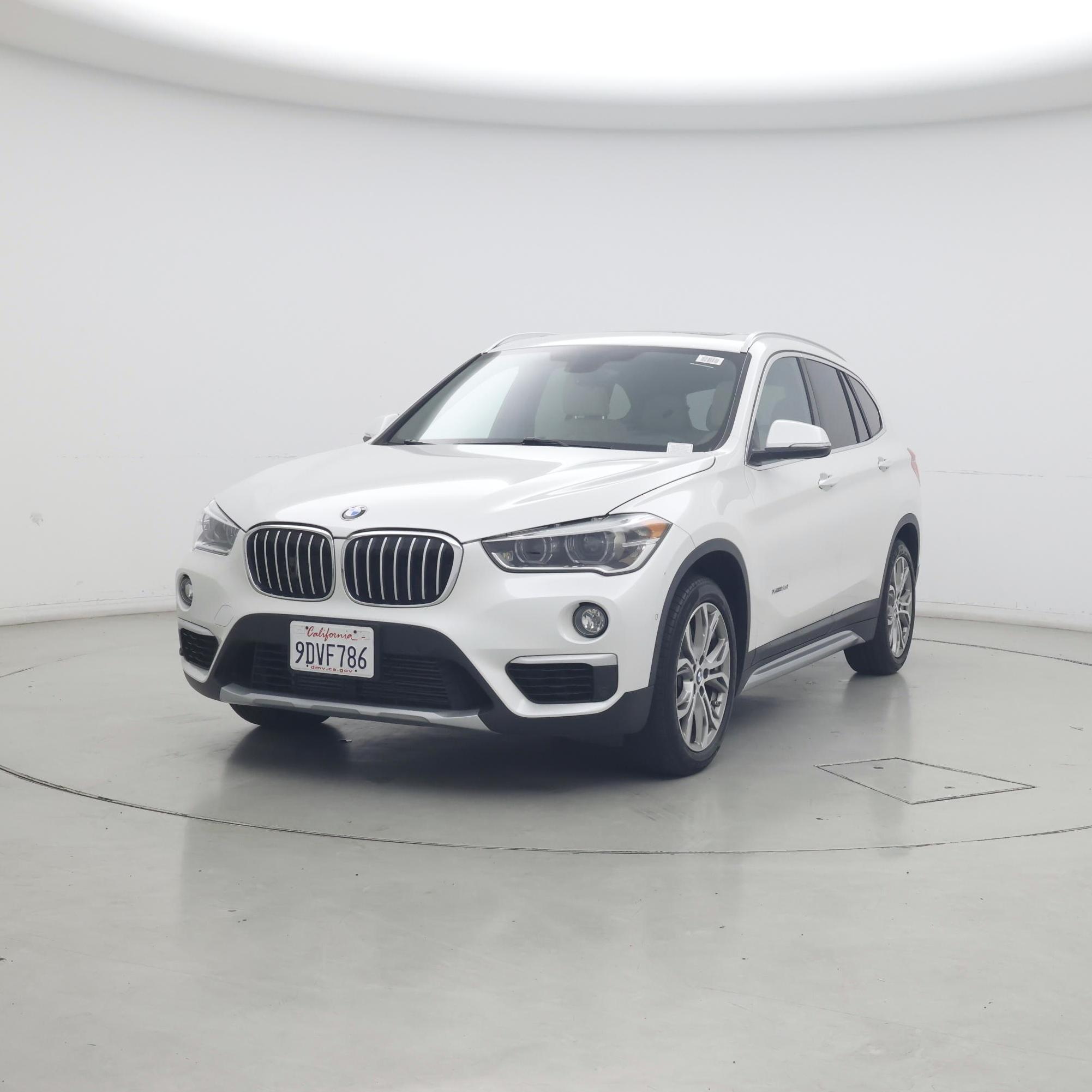 Thumbnail: 2016 BMW X1 - 4