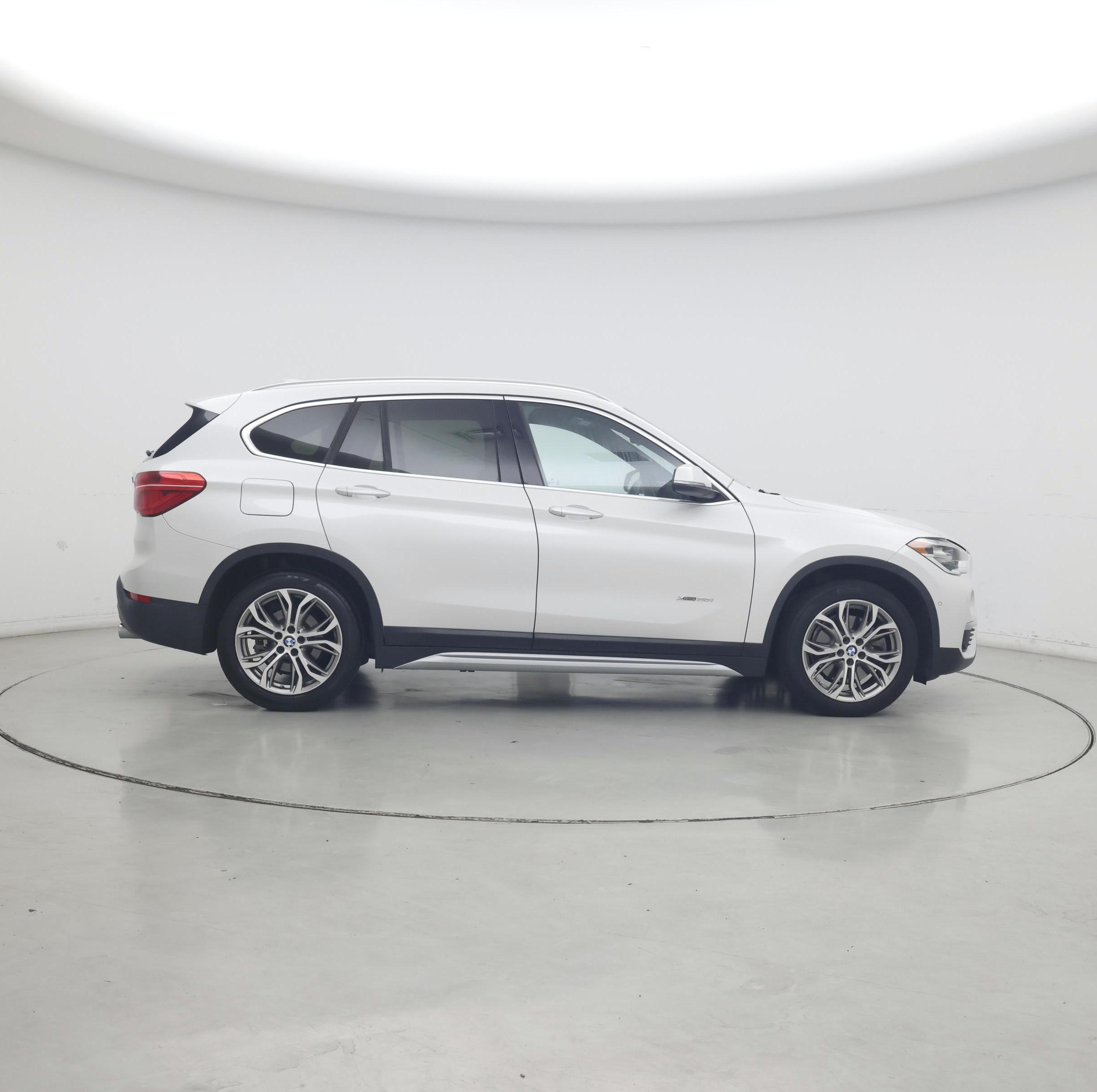 Thumbnail: 2016 BMW X1 - 7