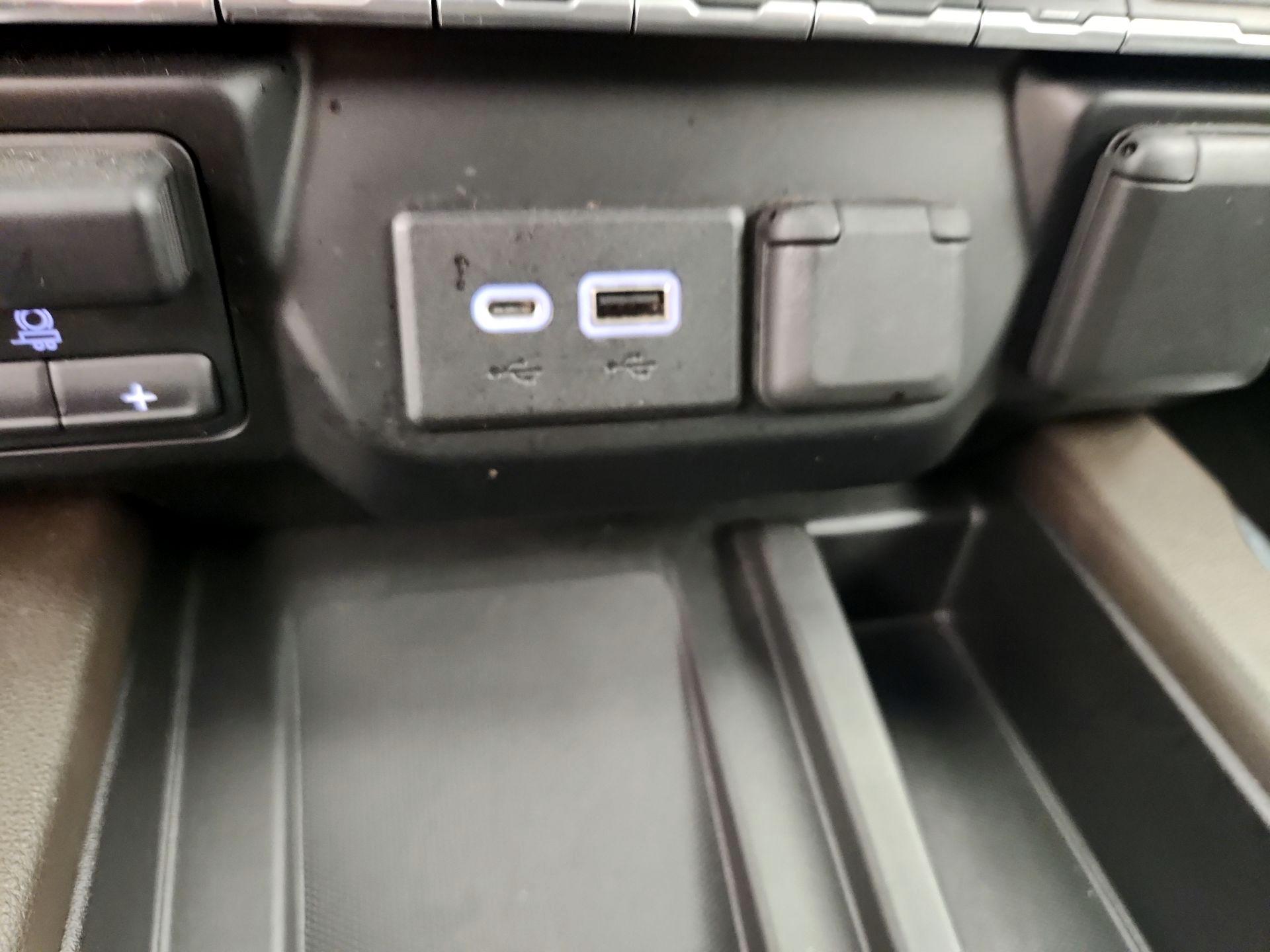 Thumbnail: 2021 GMC Sierra 2500 - 18