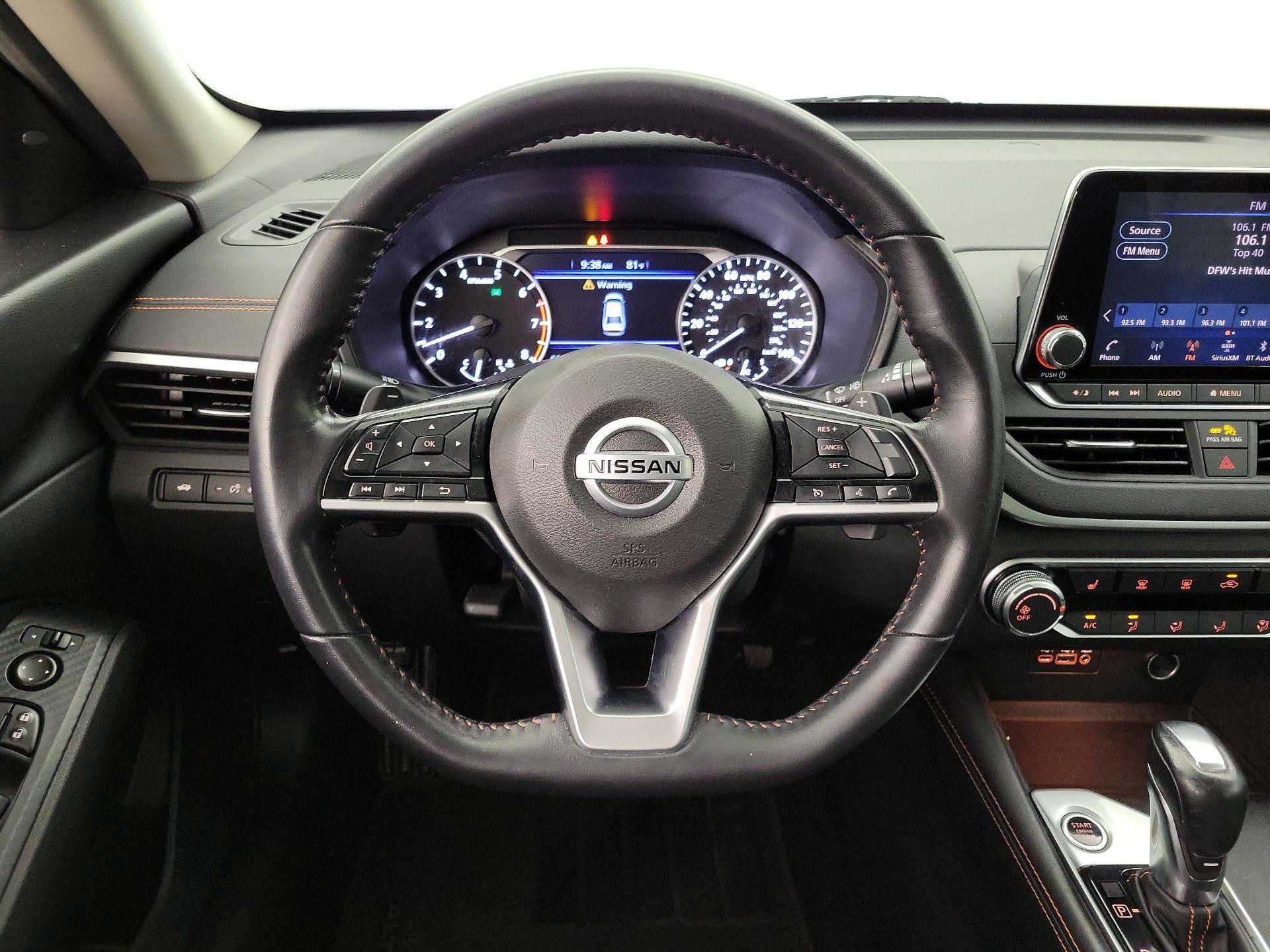 Thumbnail: 2020 Nissan Altima - 10