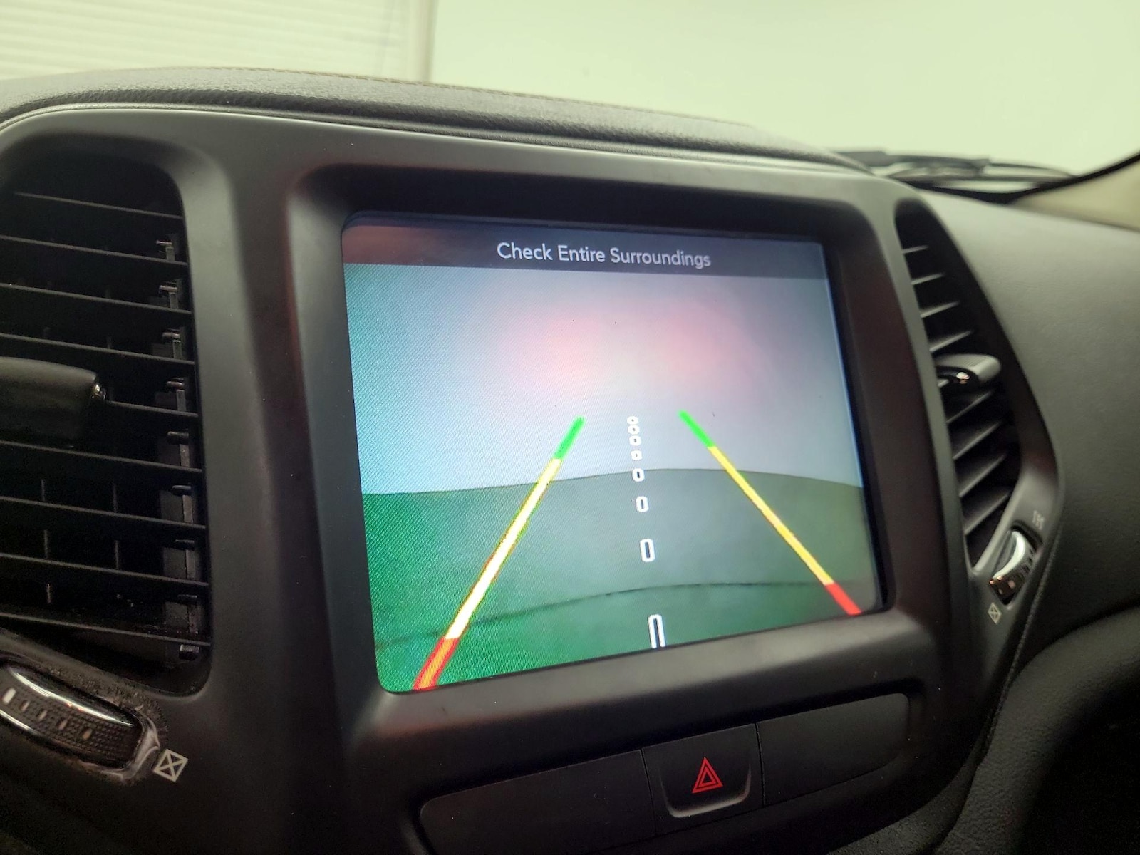 2016 Jeep Cherokee Latitude - Photo 13